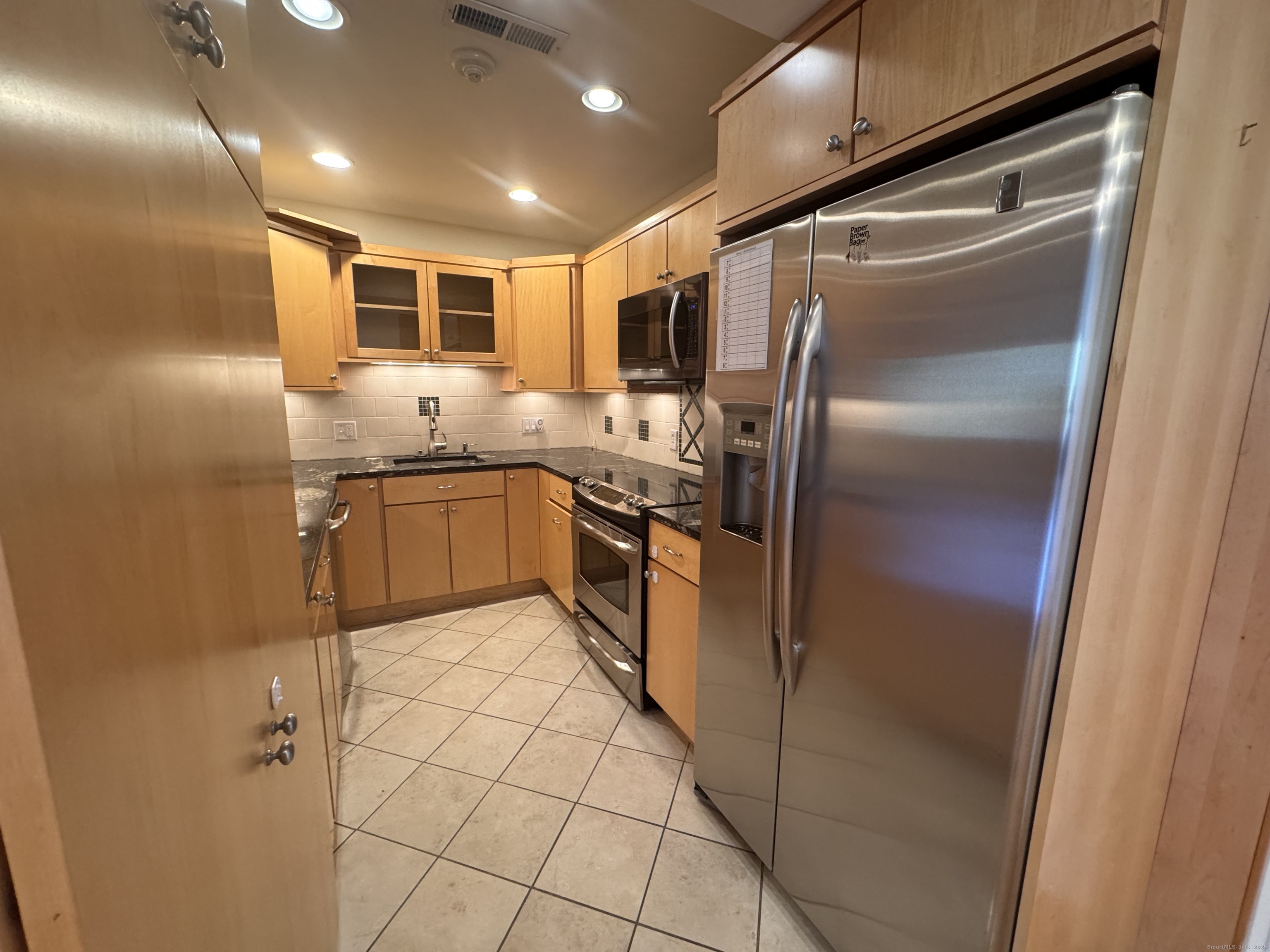 301 Post Road East APT 8