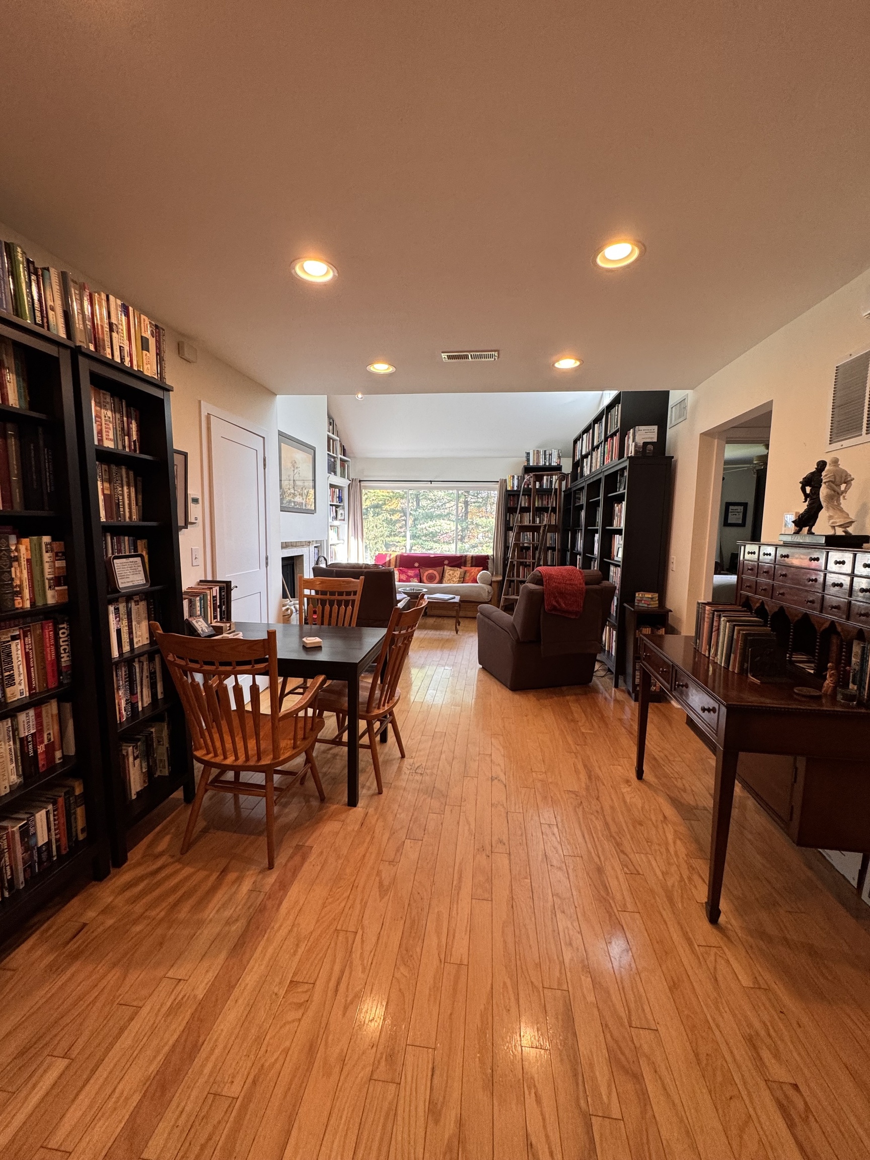 301 Post Road East APT 8