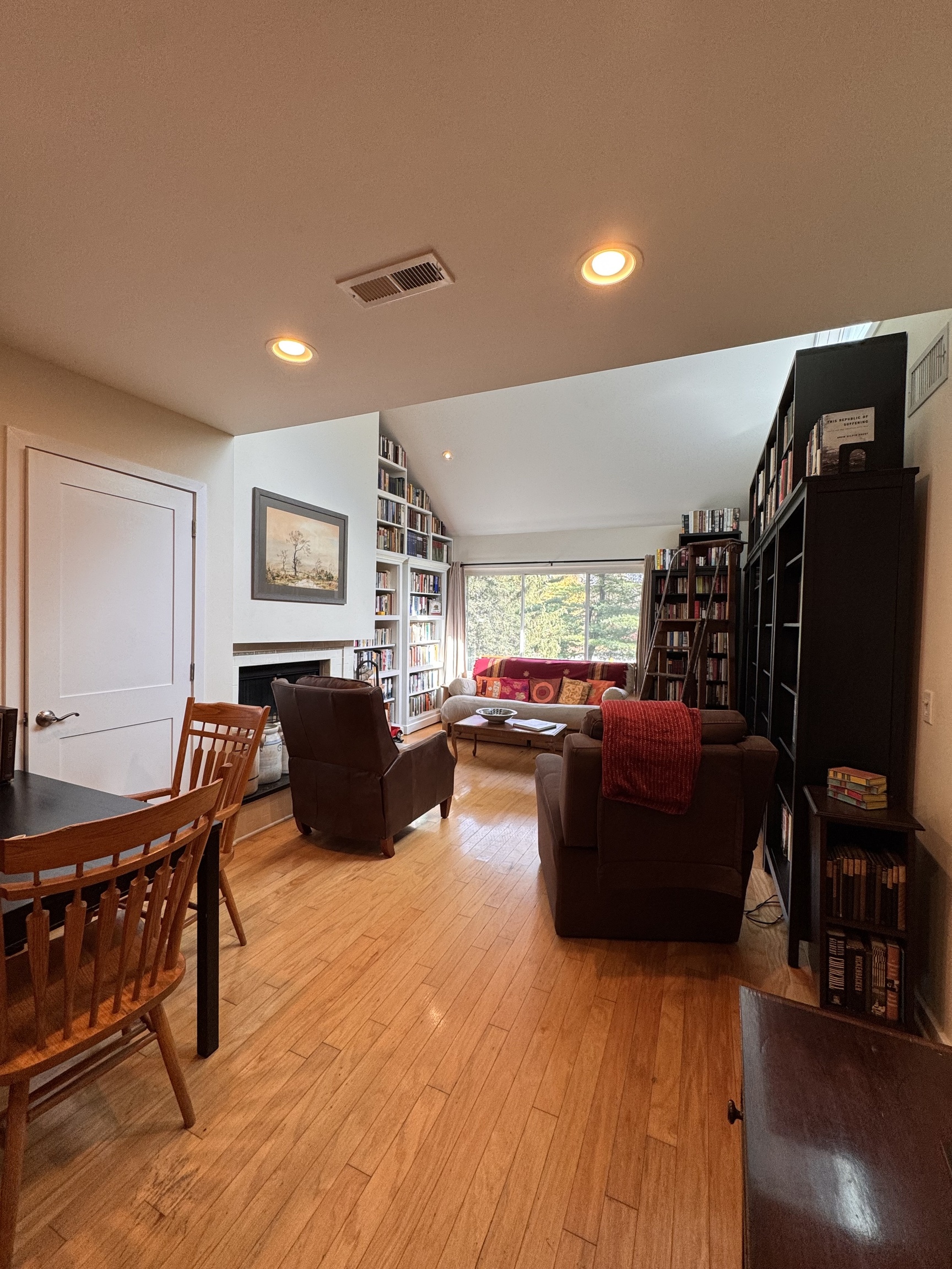 301 Post Road East APT 8