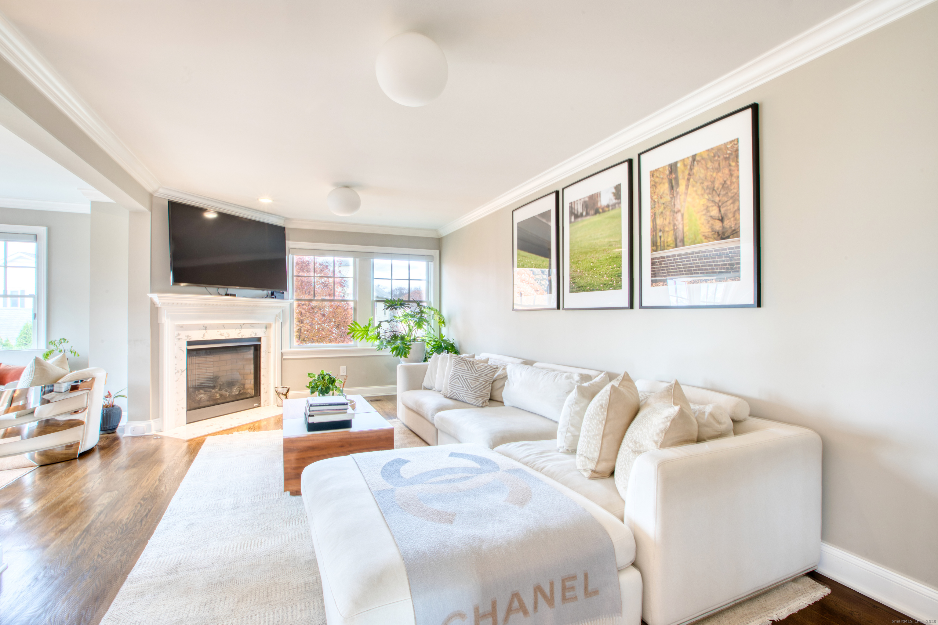 24 Harold Street E