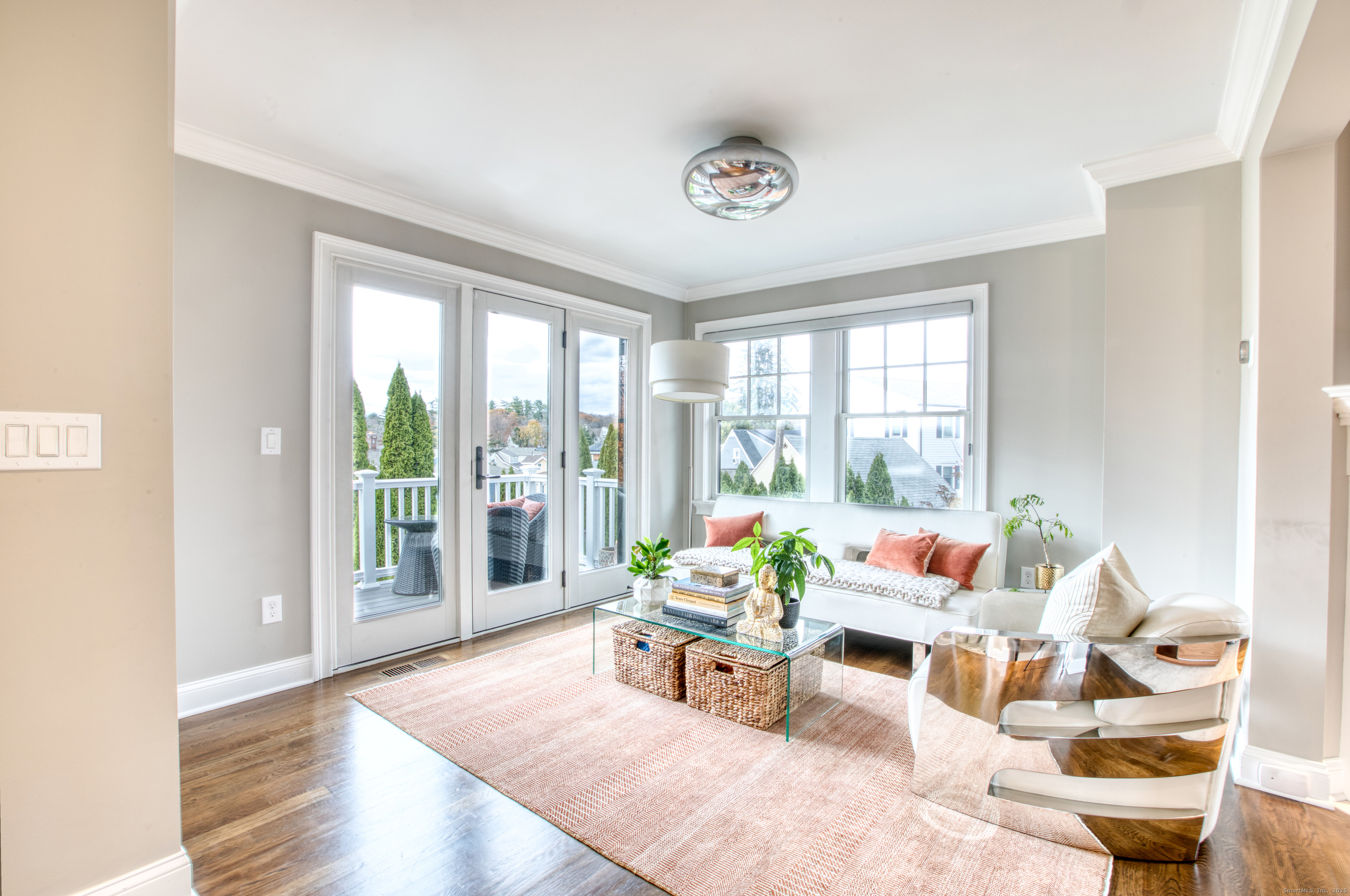 24 Harold Street E