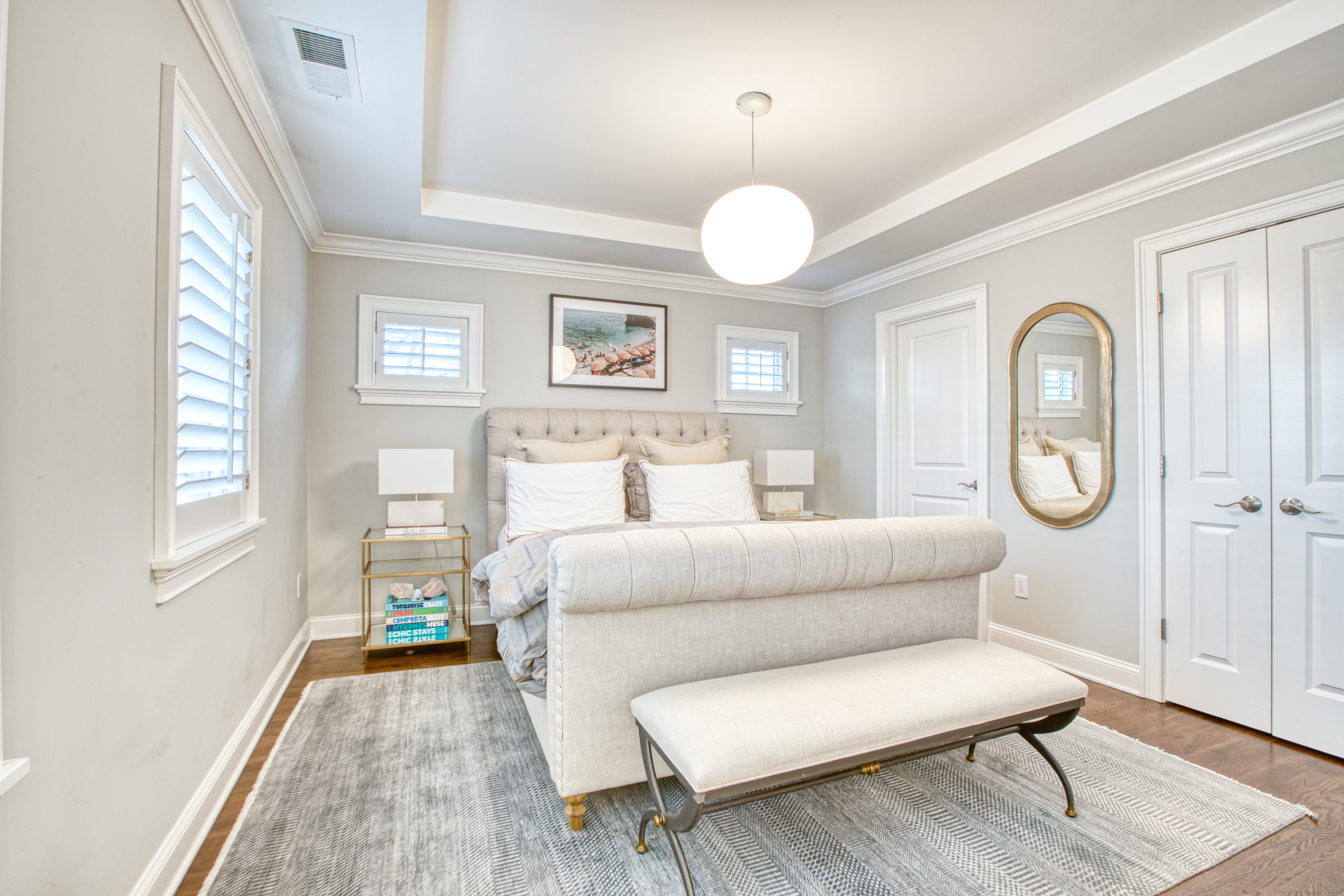 24 Harold Street E