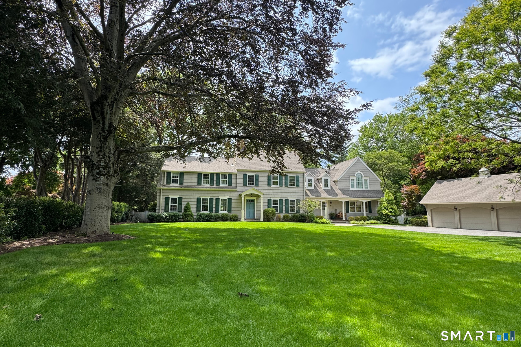 95 Compo Road North
