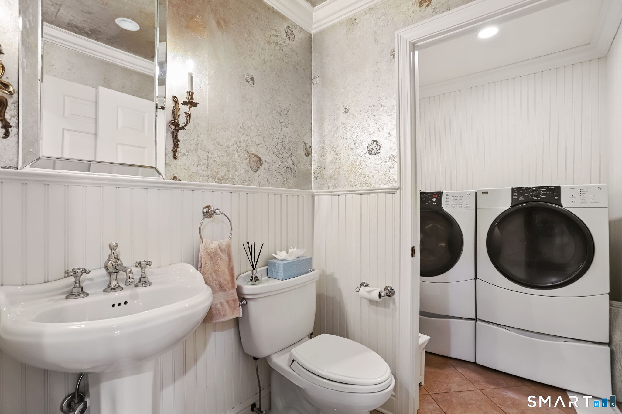 56 Soundview Avenue 1