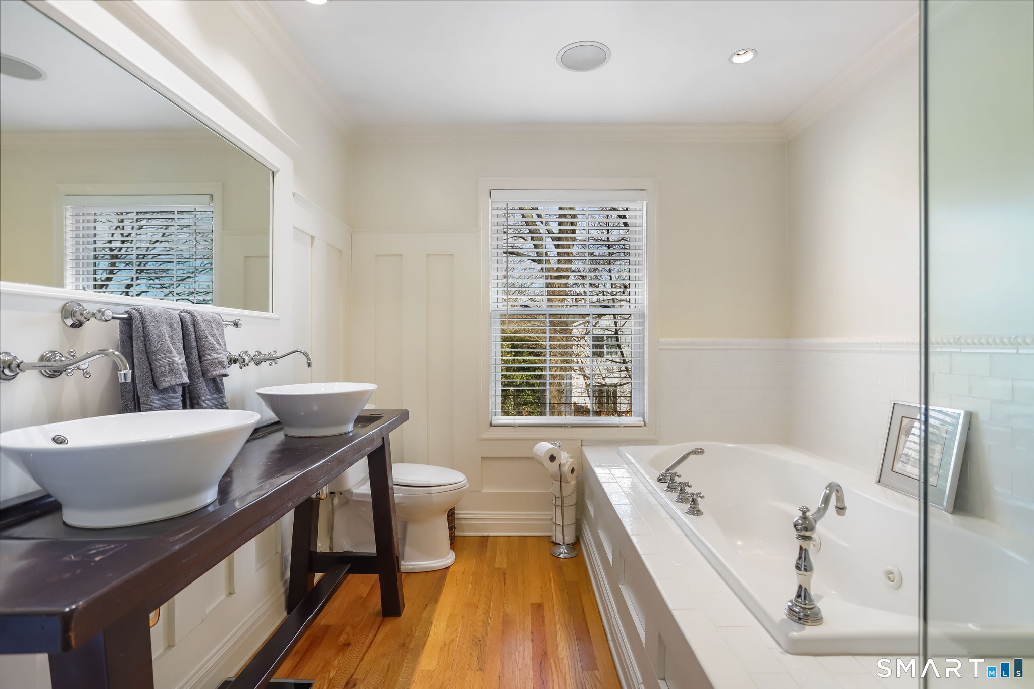 56 Soundview Avenue 1