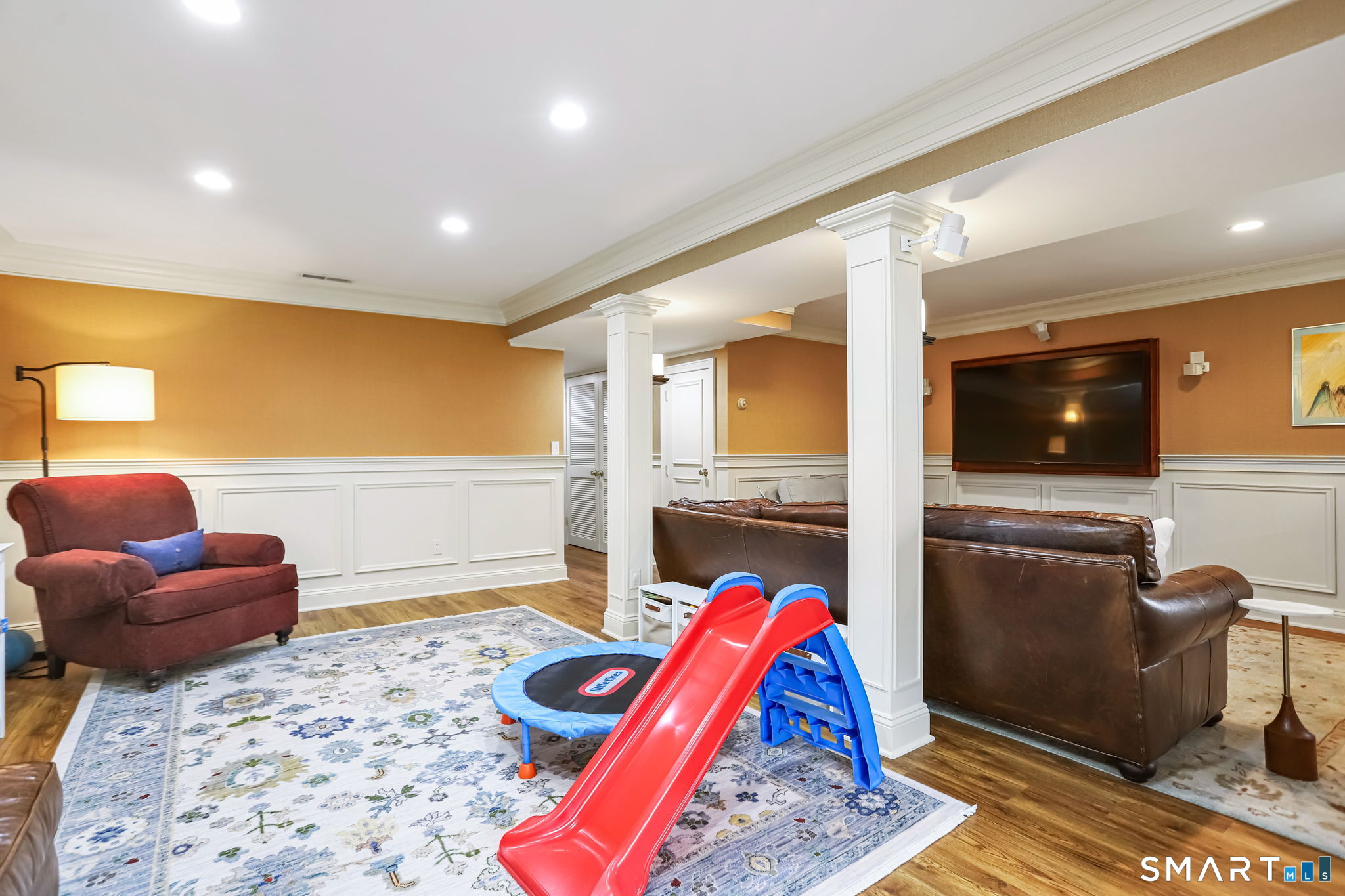 56 Soundview Avenue 1