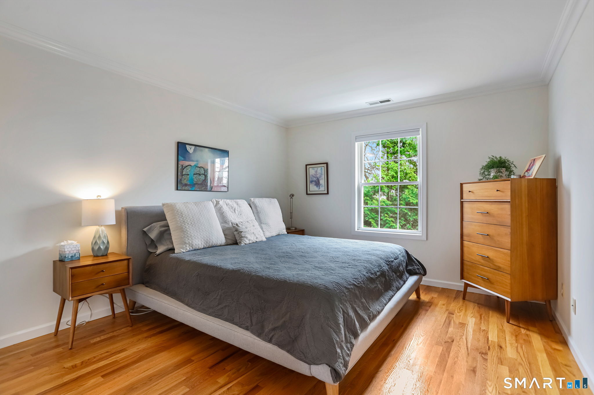 56 Soundview Avenue 1