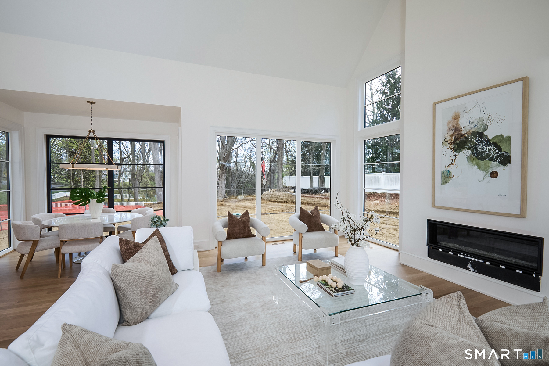 11 Wake Robin Road