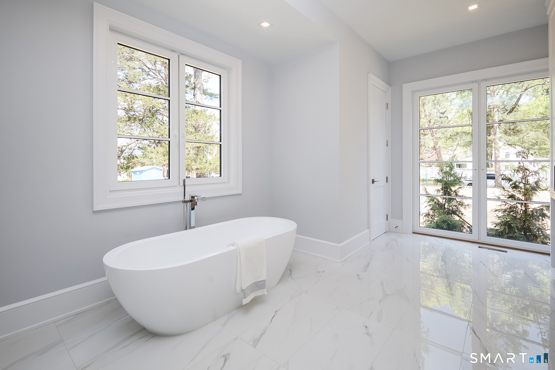 11 Wake Robin Road