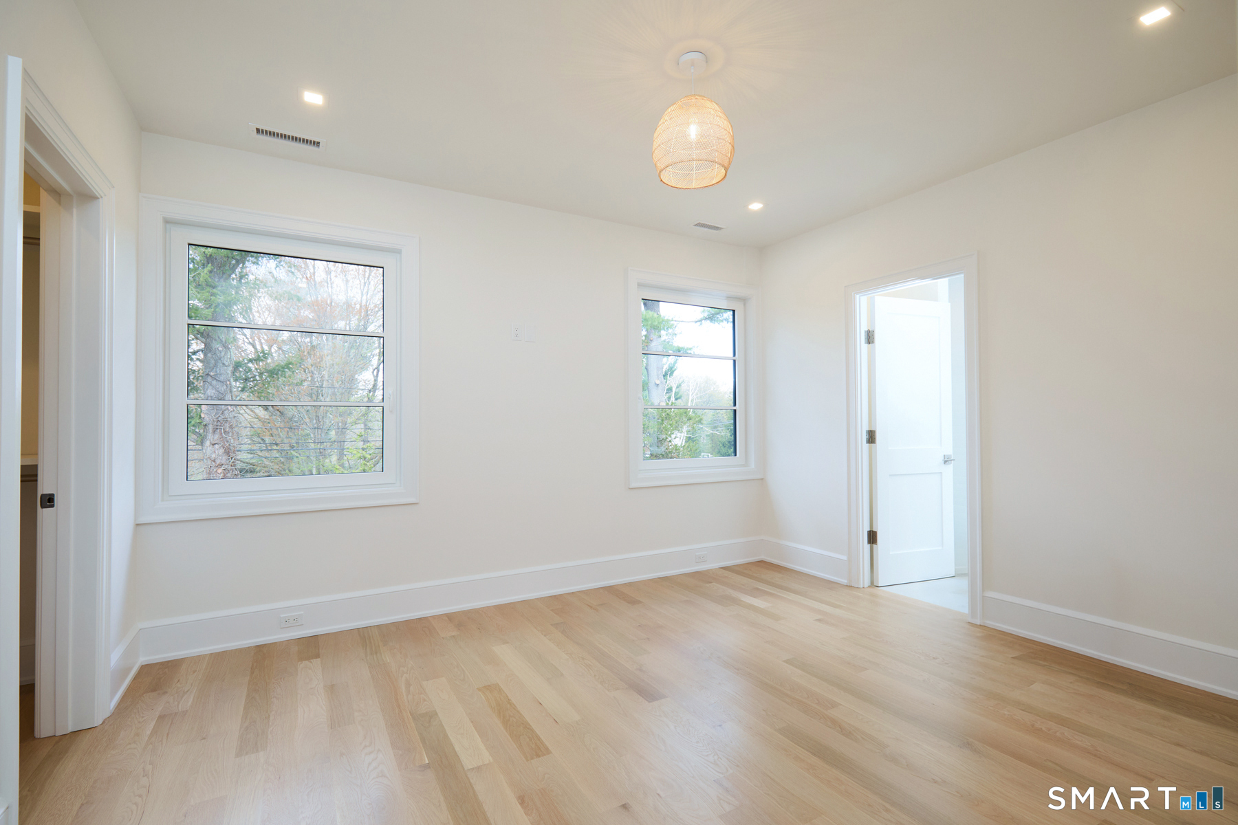 11 Wake Robin Road