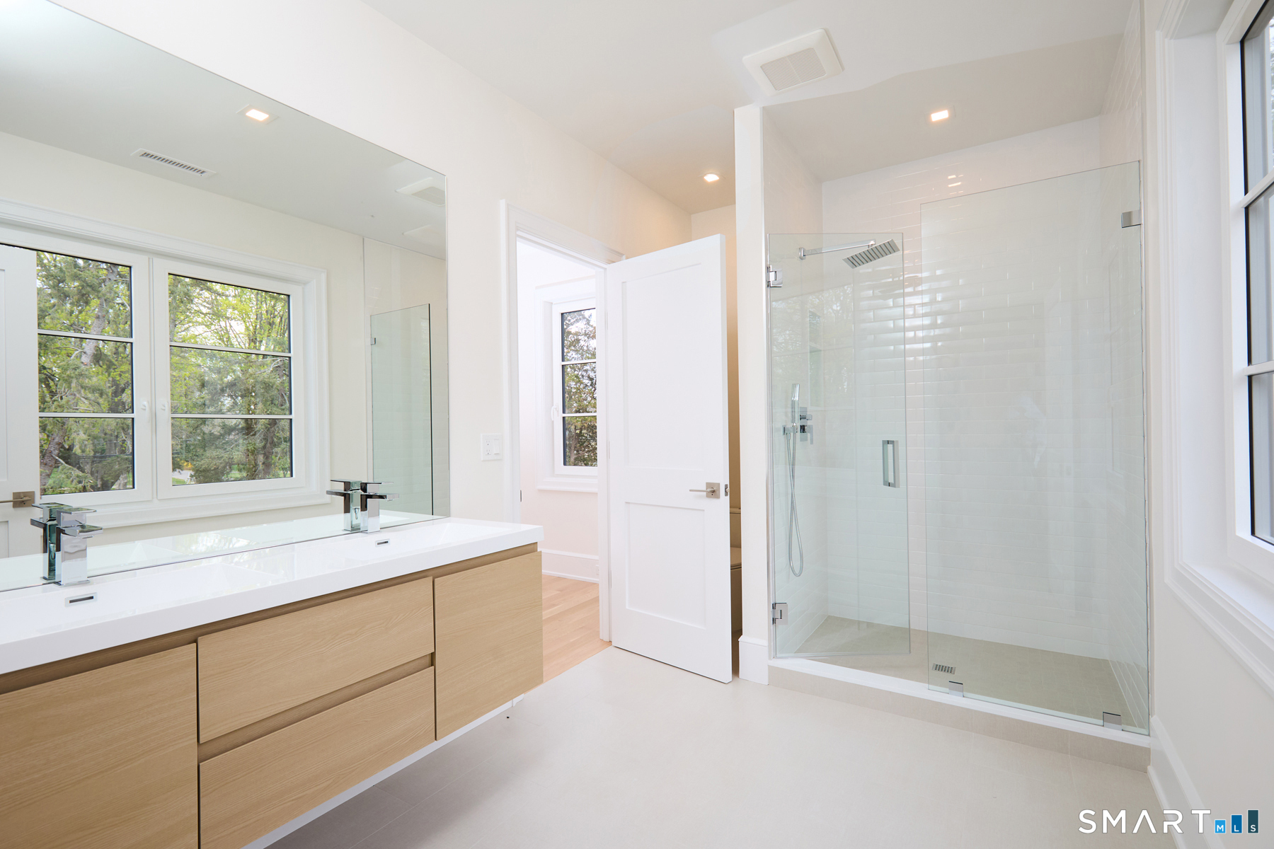 11 Wake Robin Road