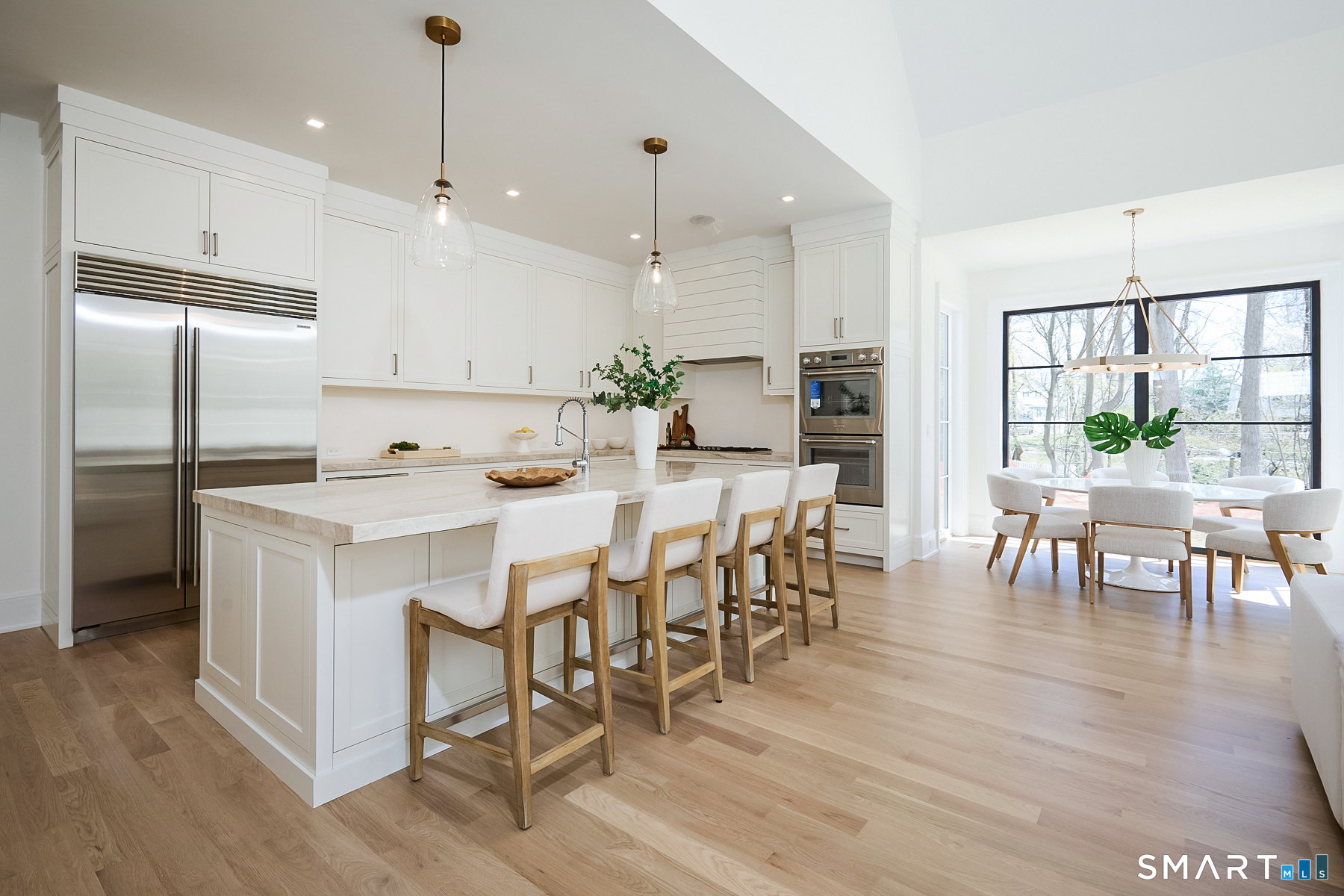 11 Wake Robin Road