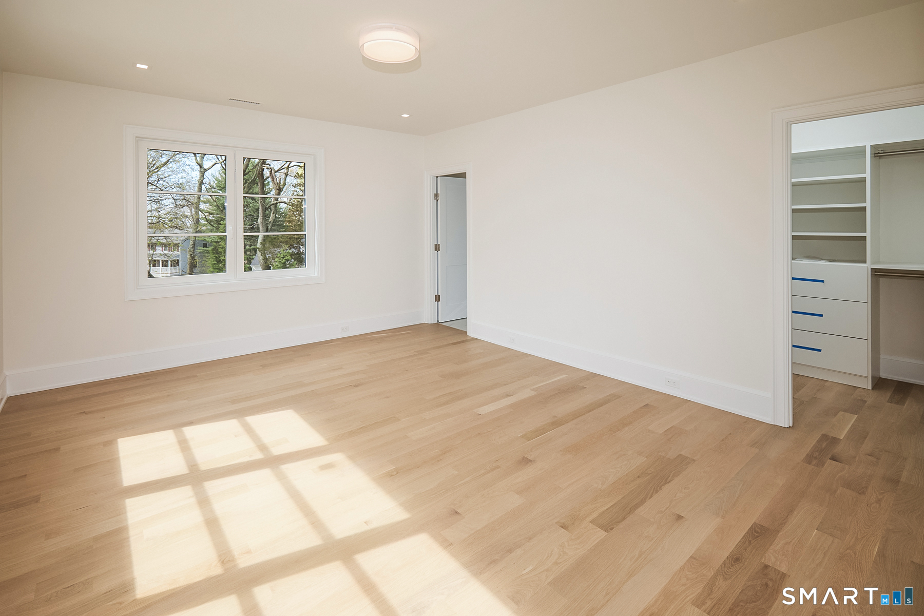 11 Wake Robin Road