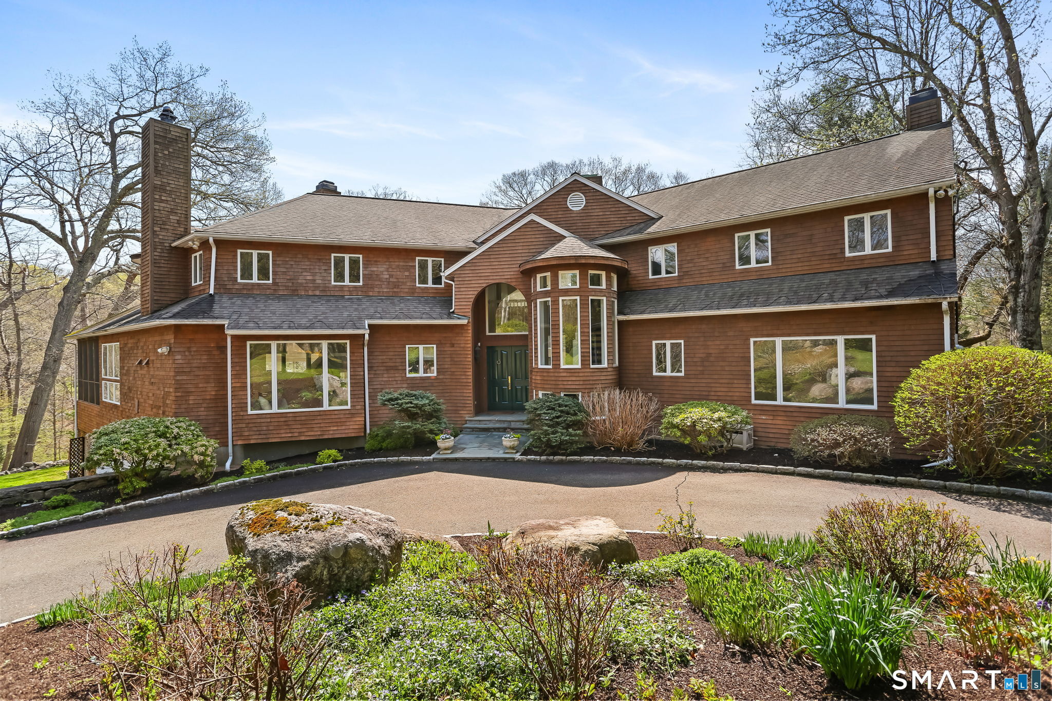 32 Buttonball Lane