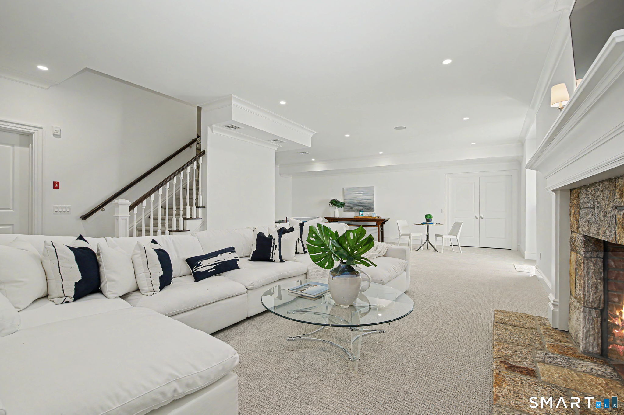 28 Ferry Lane East