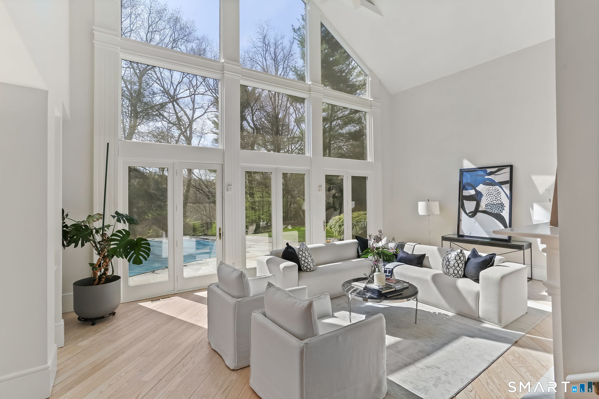 32 Buttonball Lane