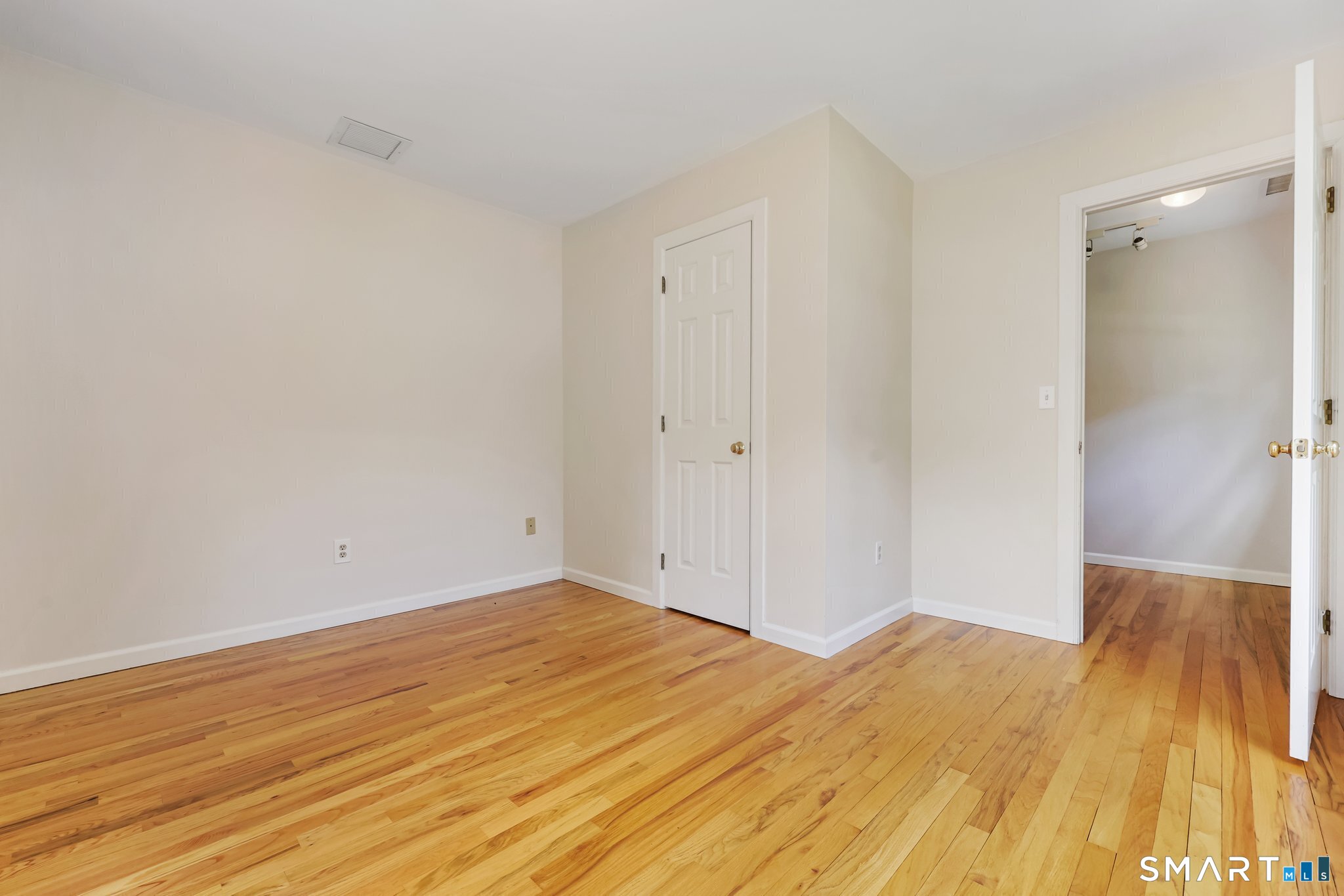 23 Turkey Hill Road North
