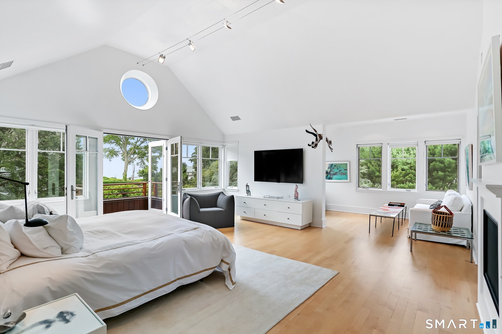 2 Bluewater Hill South