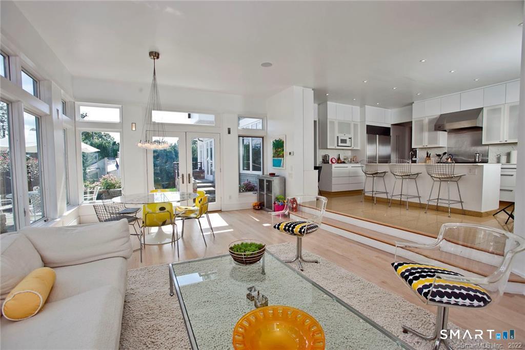 2 Bluewater Hill South