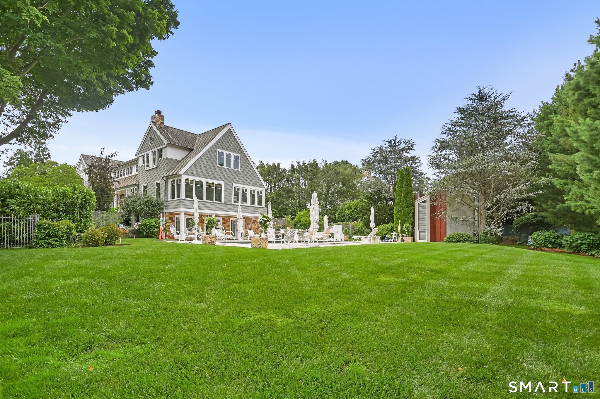 2 Bluewater Hill South