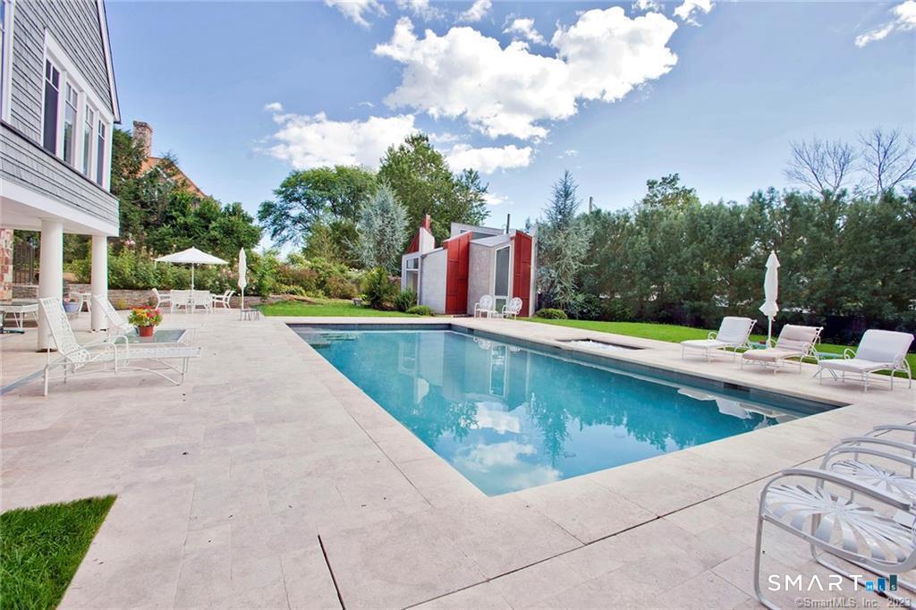 2 Bluewater Hill South