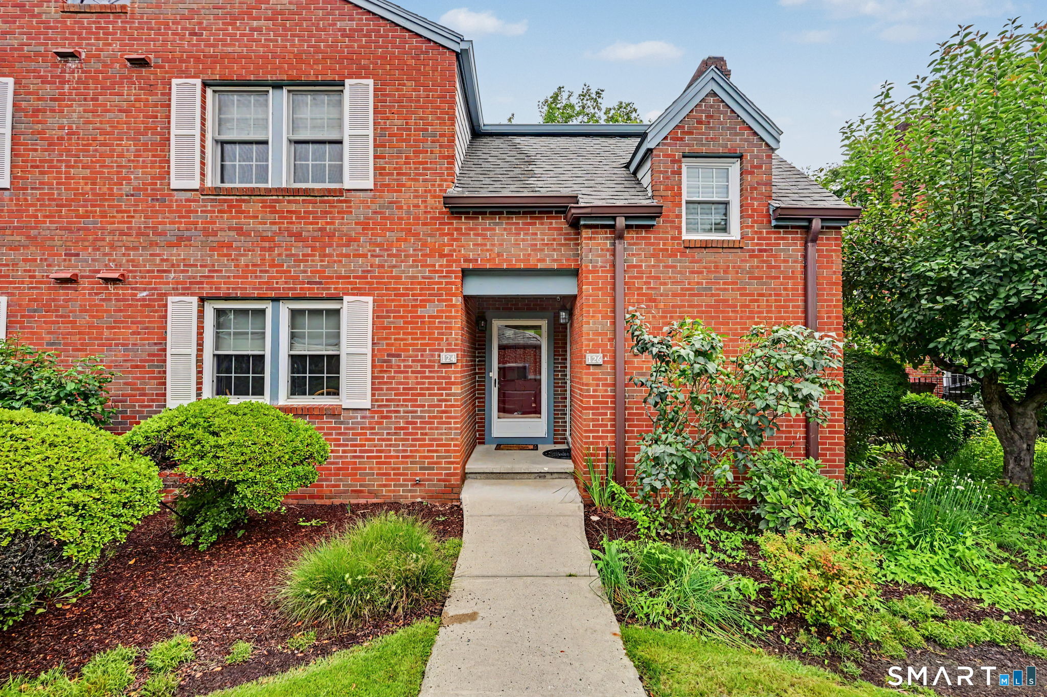 126 Roberton Crossing Unit: 126
