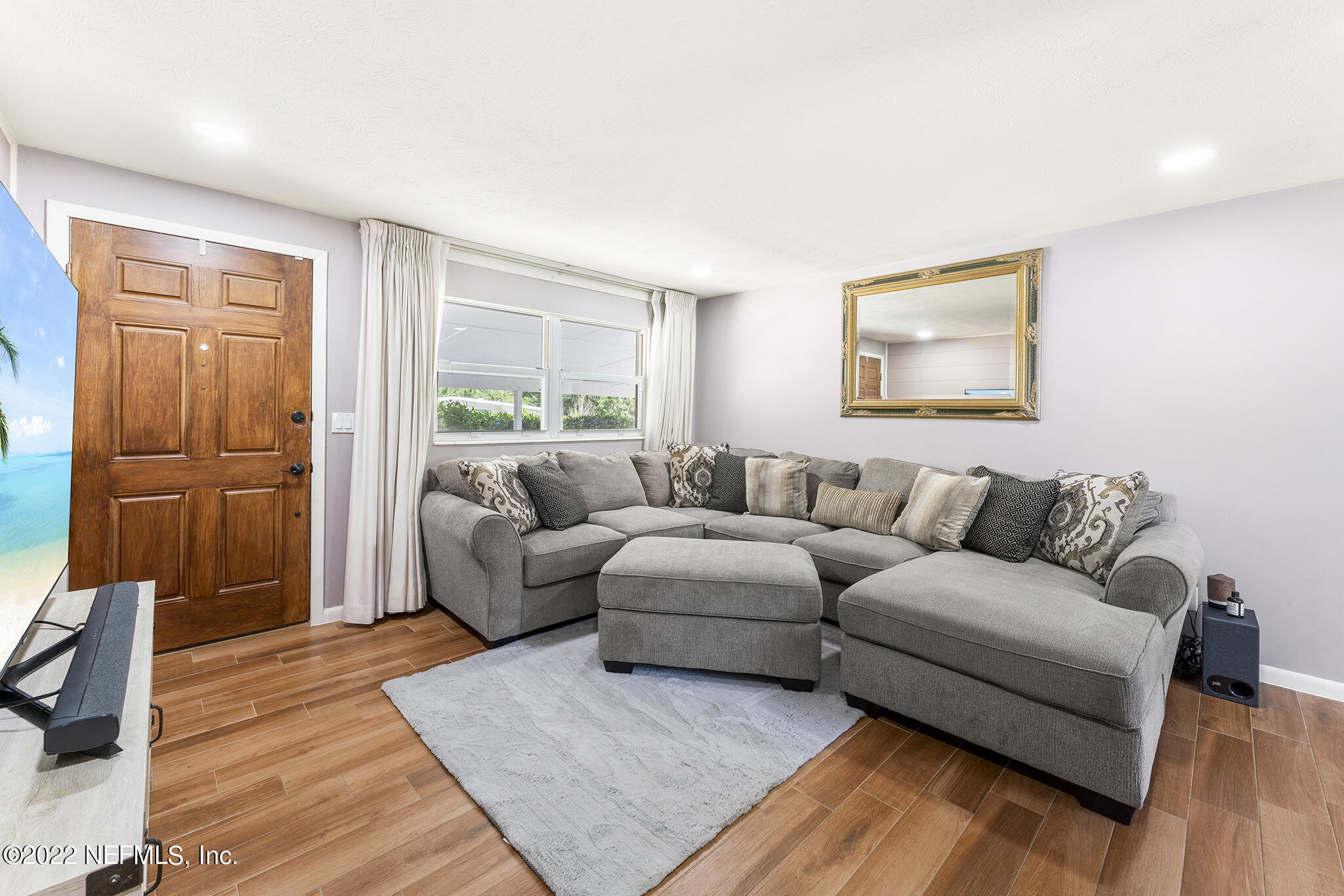 330 BONNLYN DR
