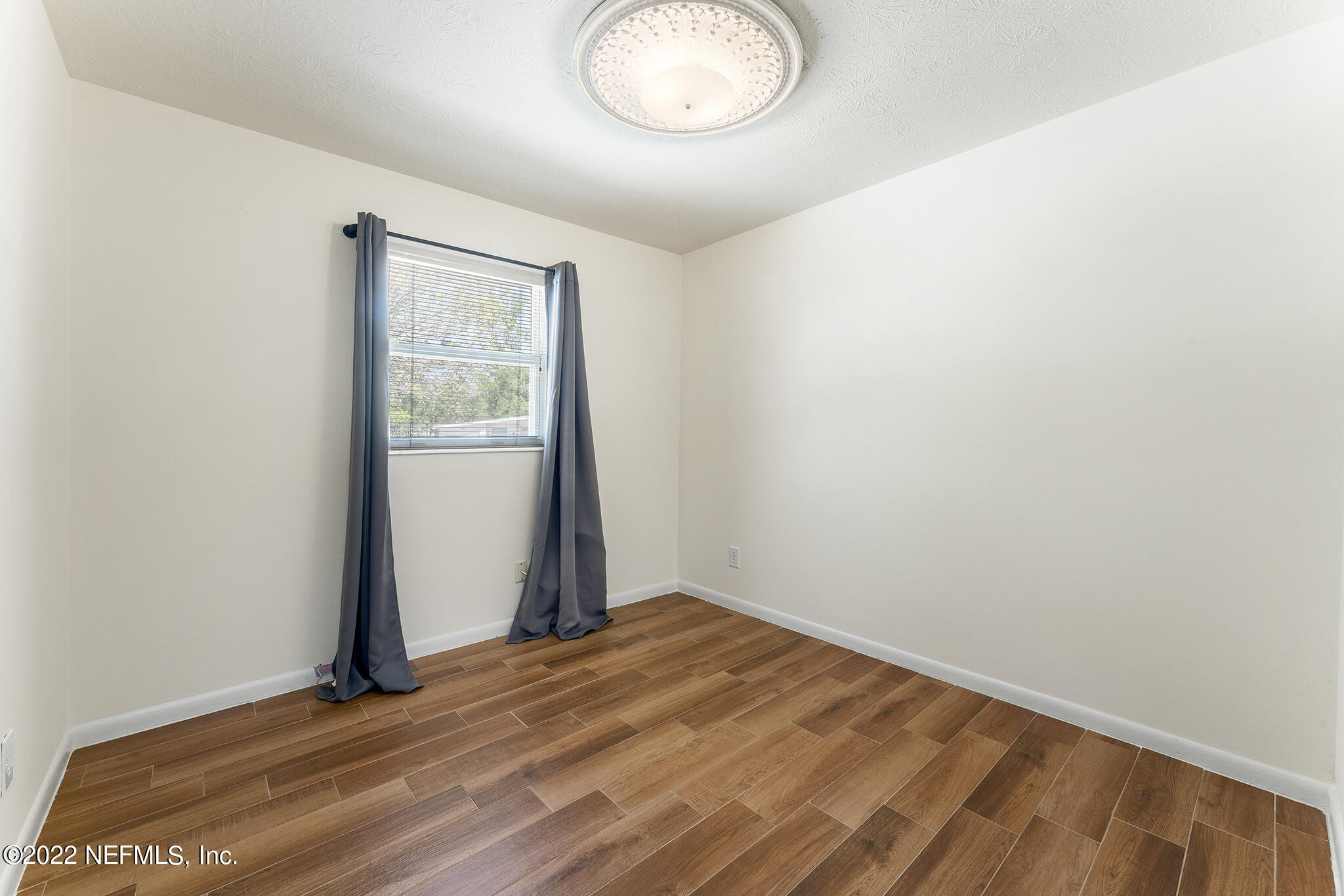 330 BONNLYN DR