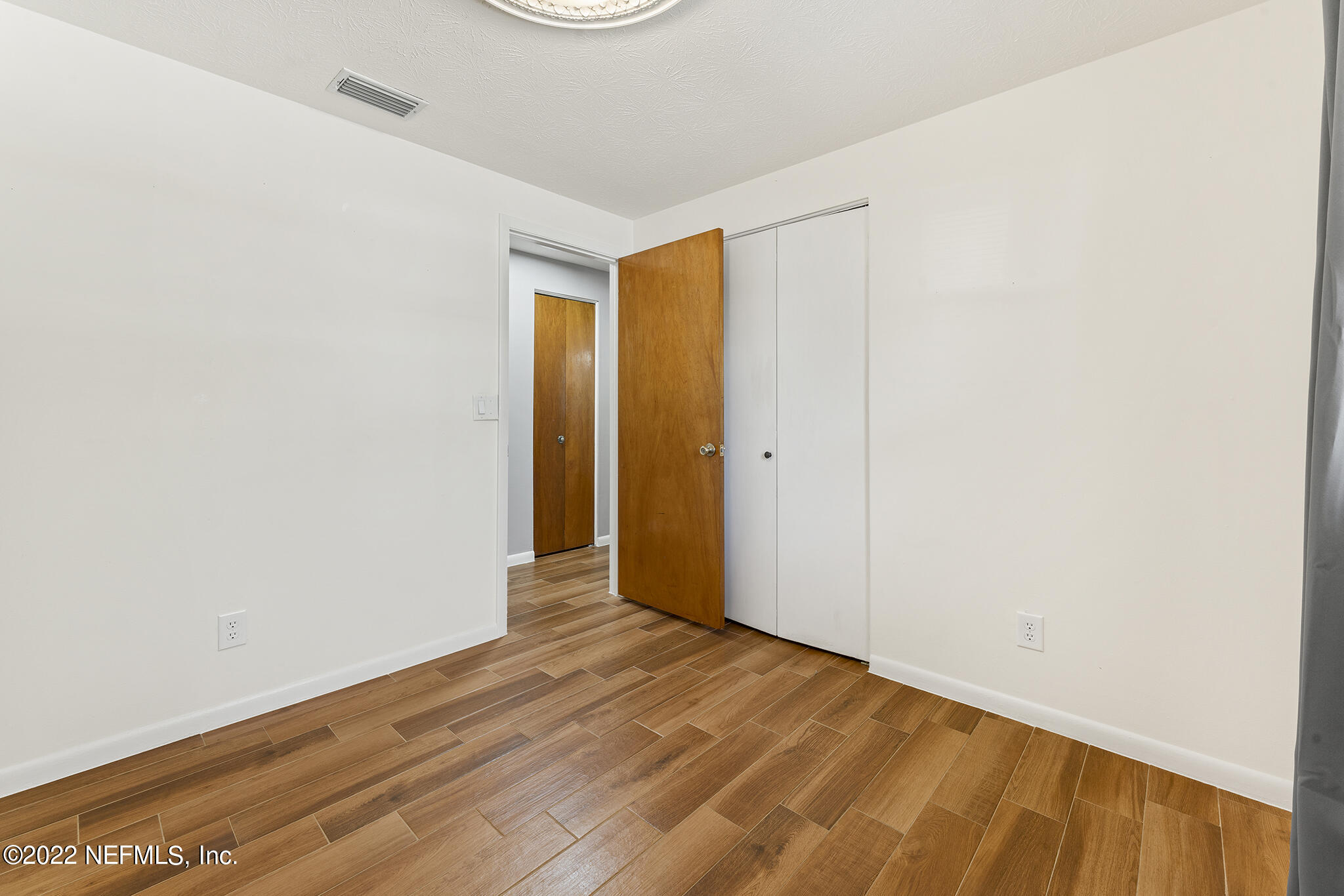 330 BONNLYN DR
