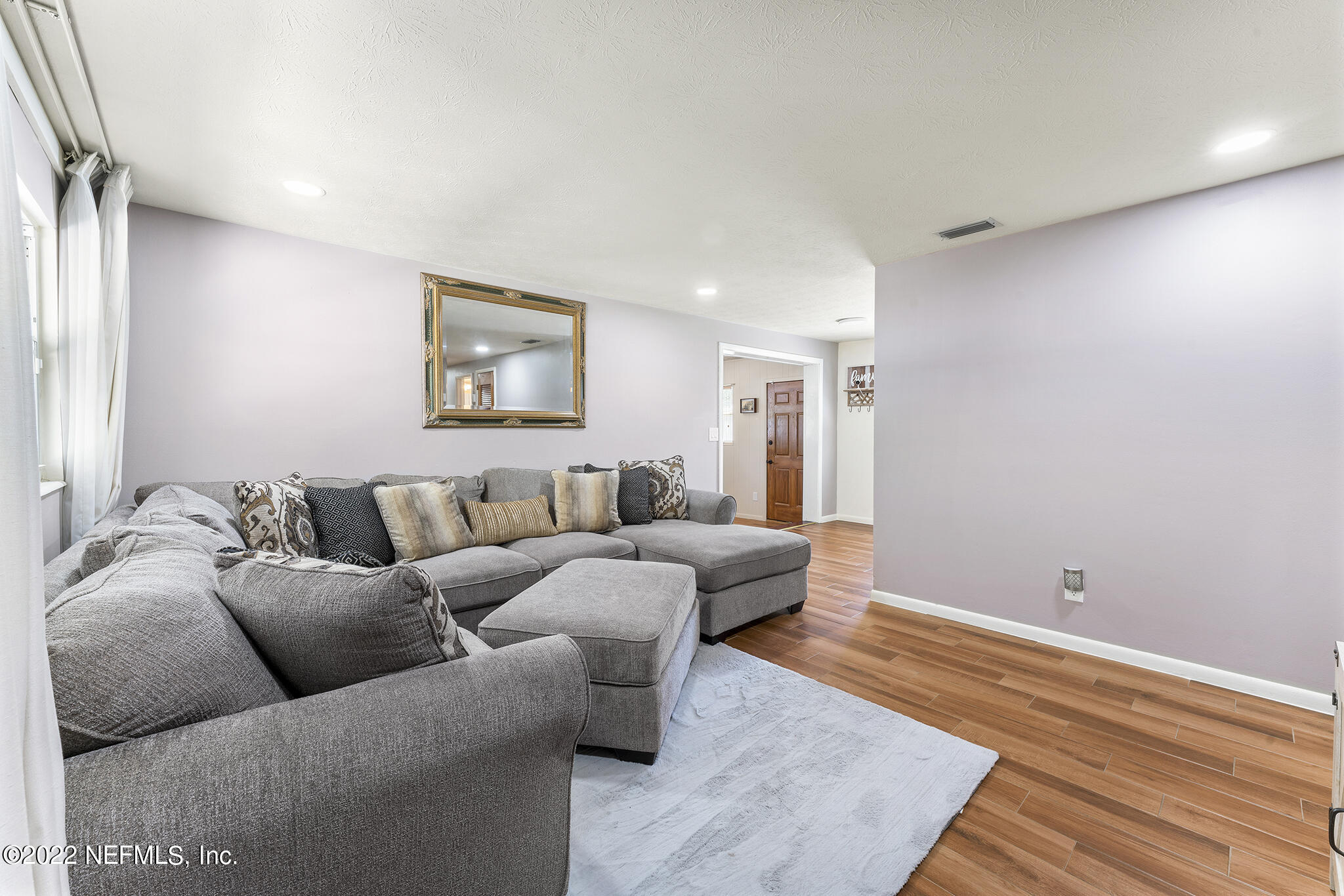 330 BONNLYN DR