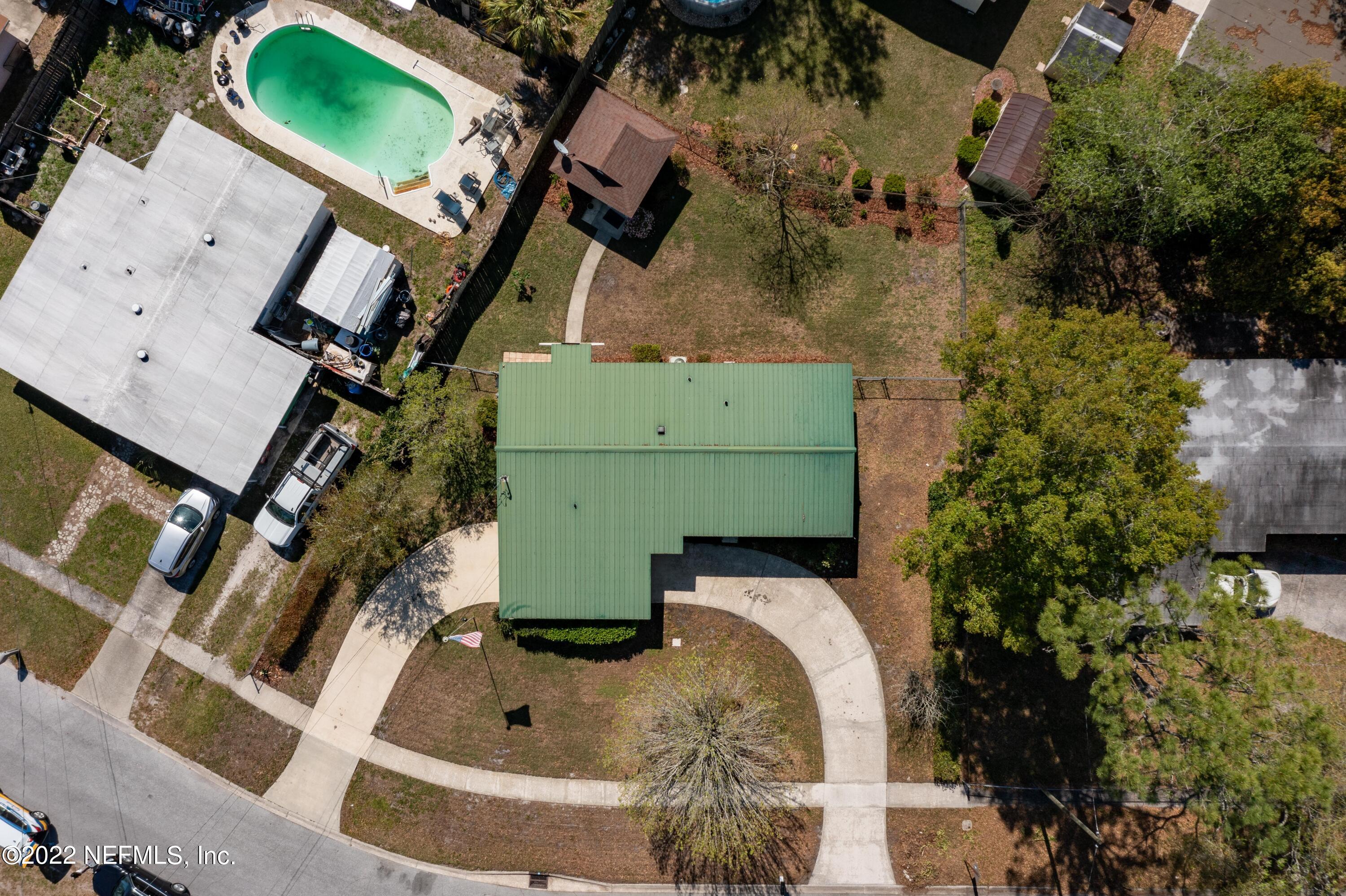 330 BONNLYN DR