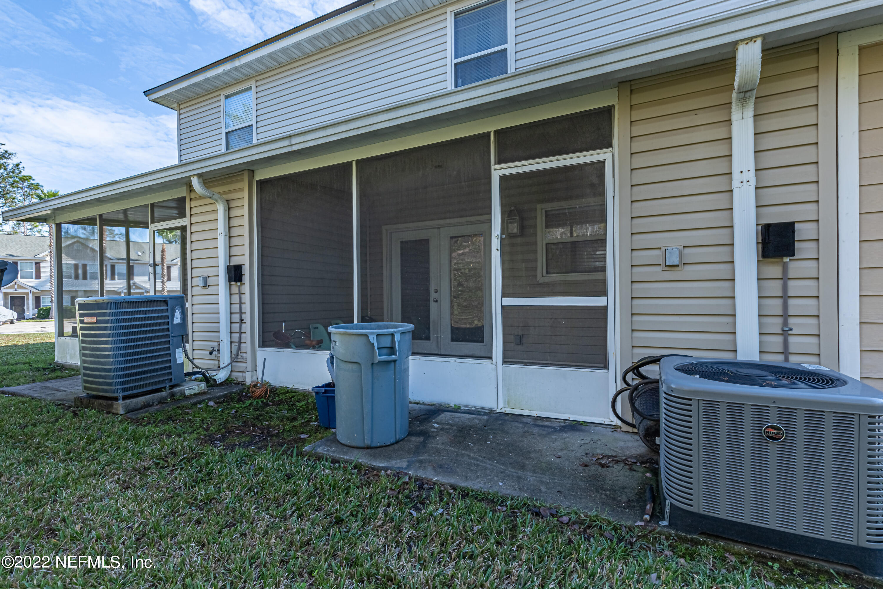 1874 LAGO DEL SUR DR