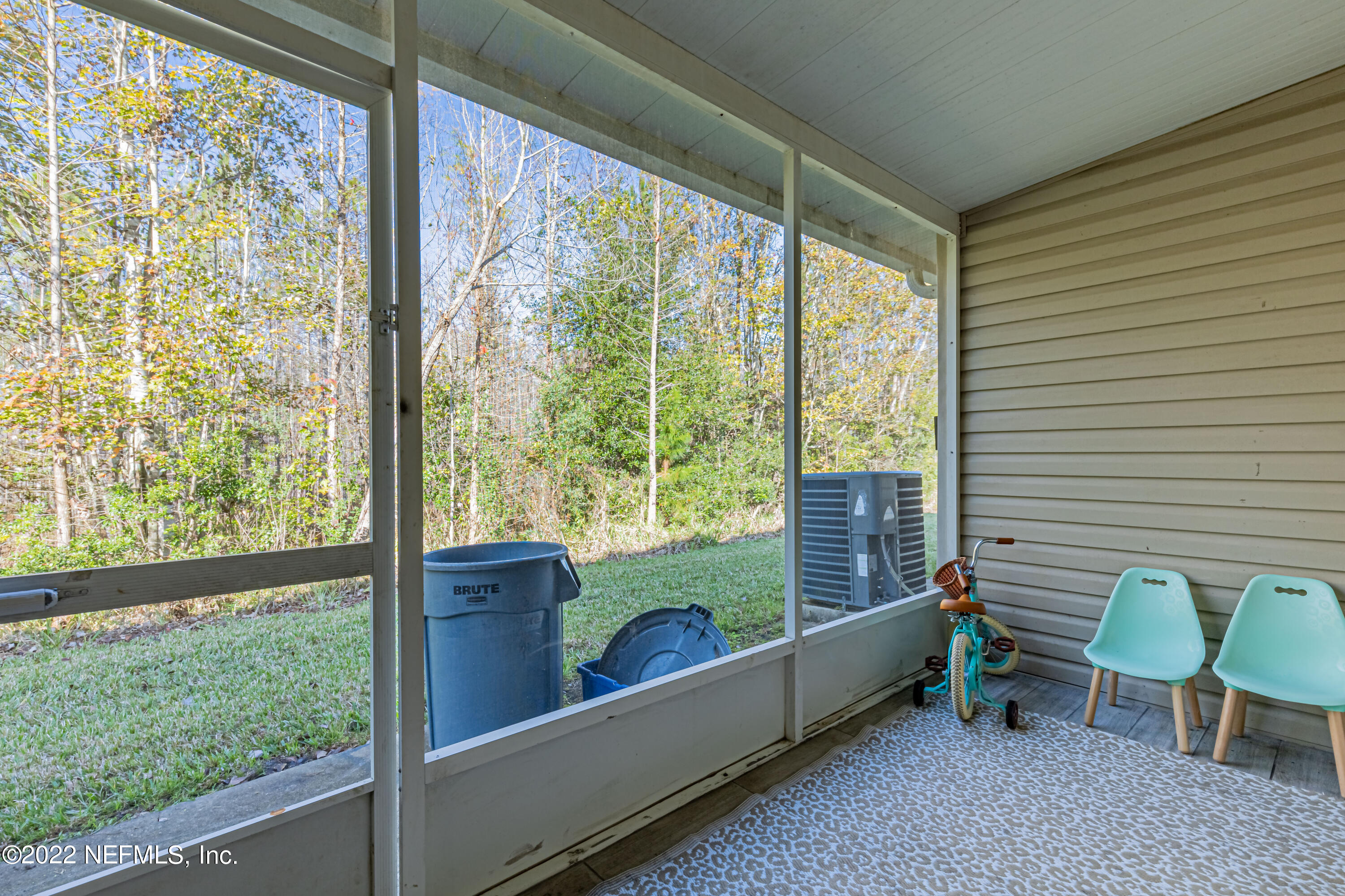 1874 LAGO DEL SUR DR