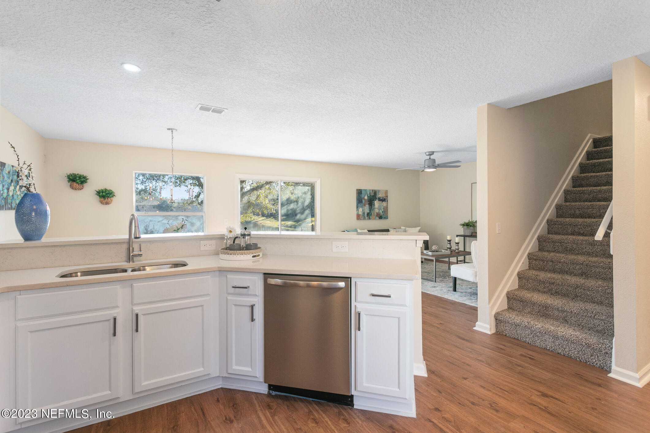 2315 WOOD HOLLOW LN