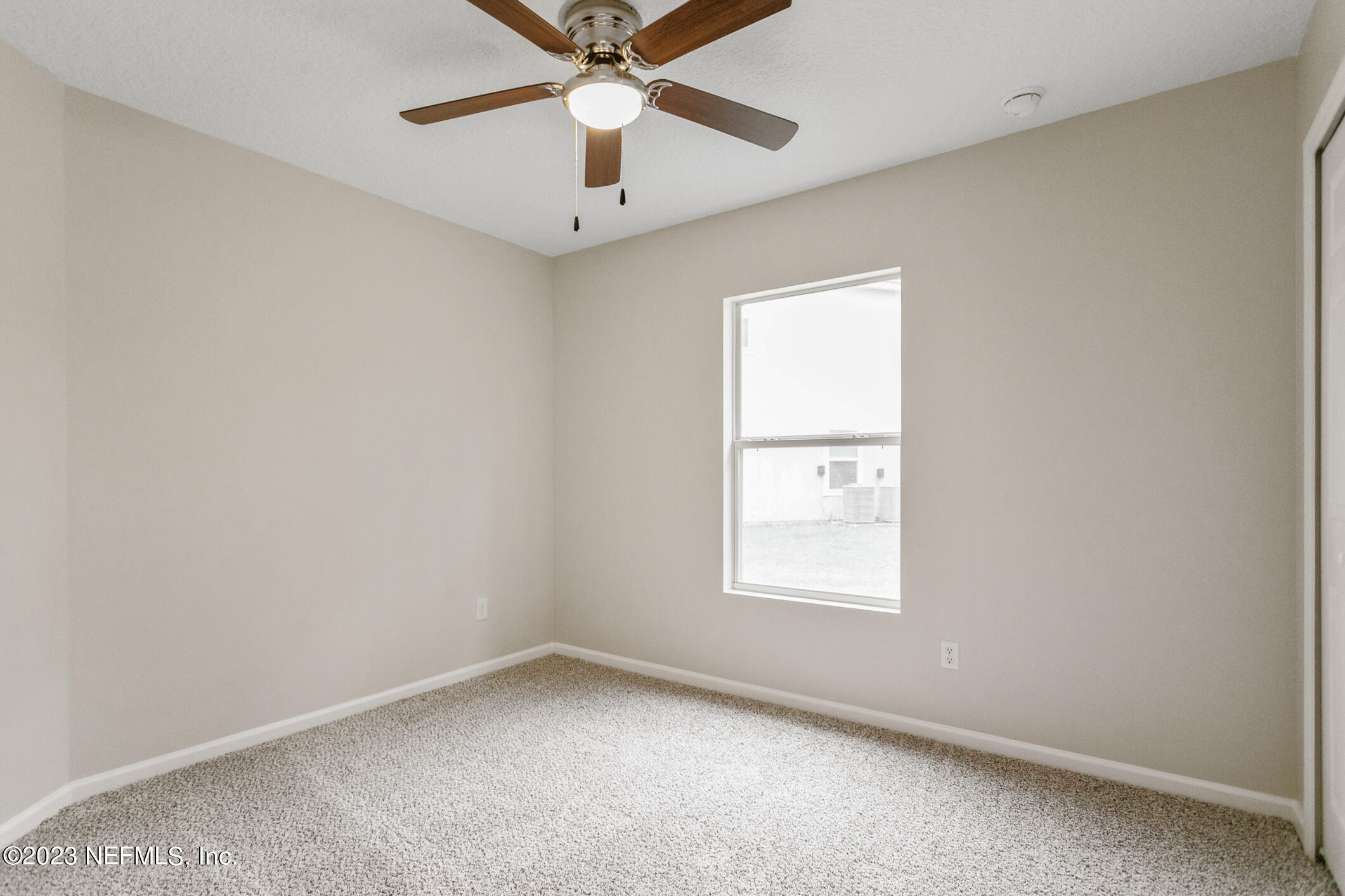 15883 TWIN CREEK DR