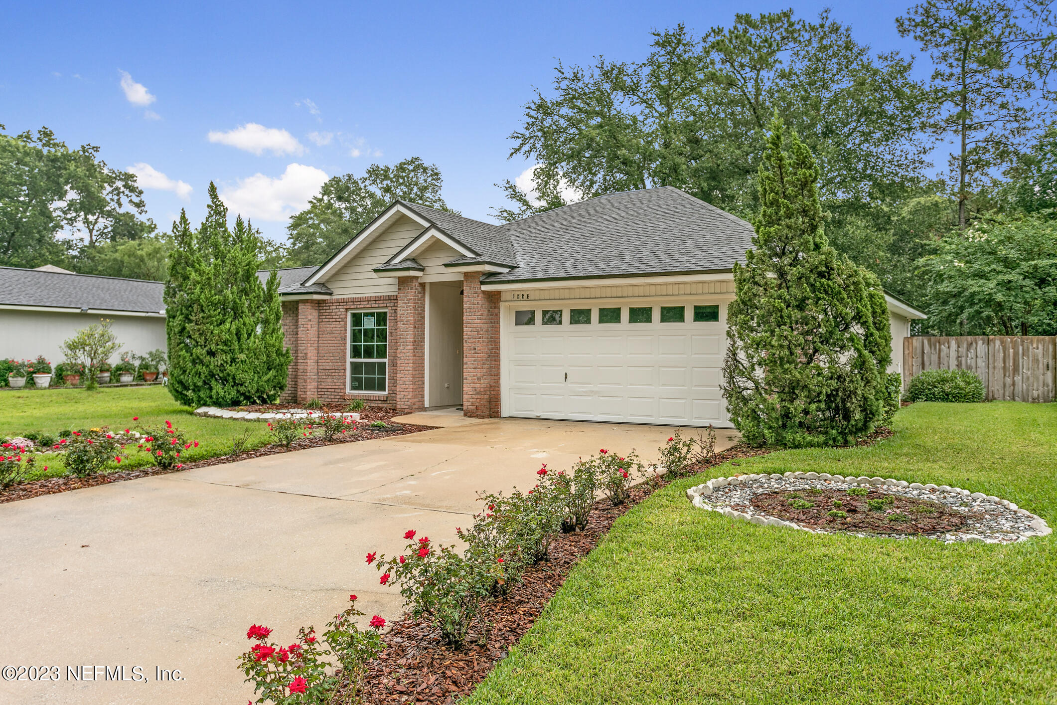 1663 SPRING BRANCH DR W