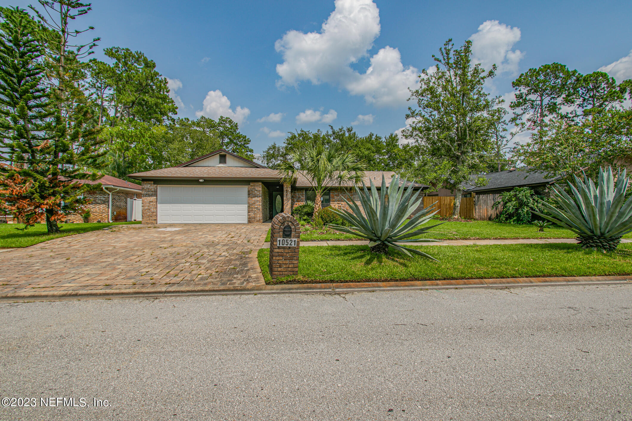 10521 INDIAN WALK RD