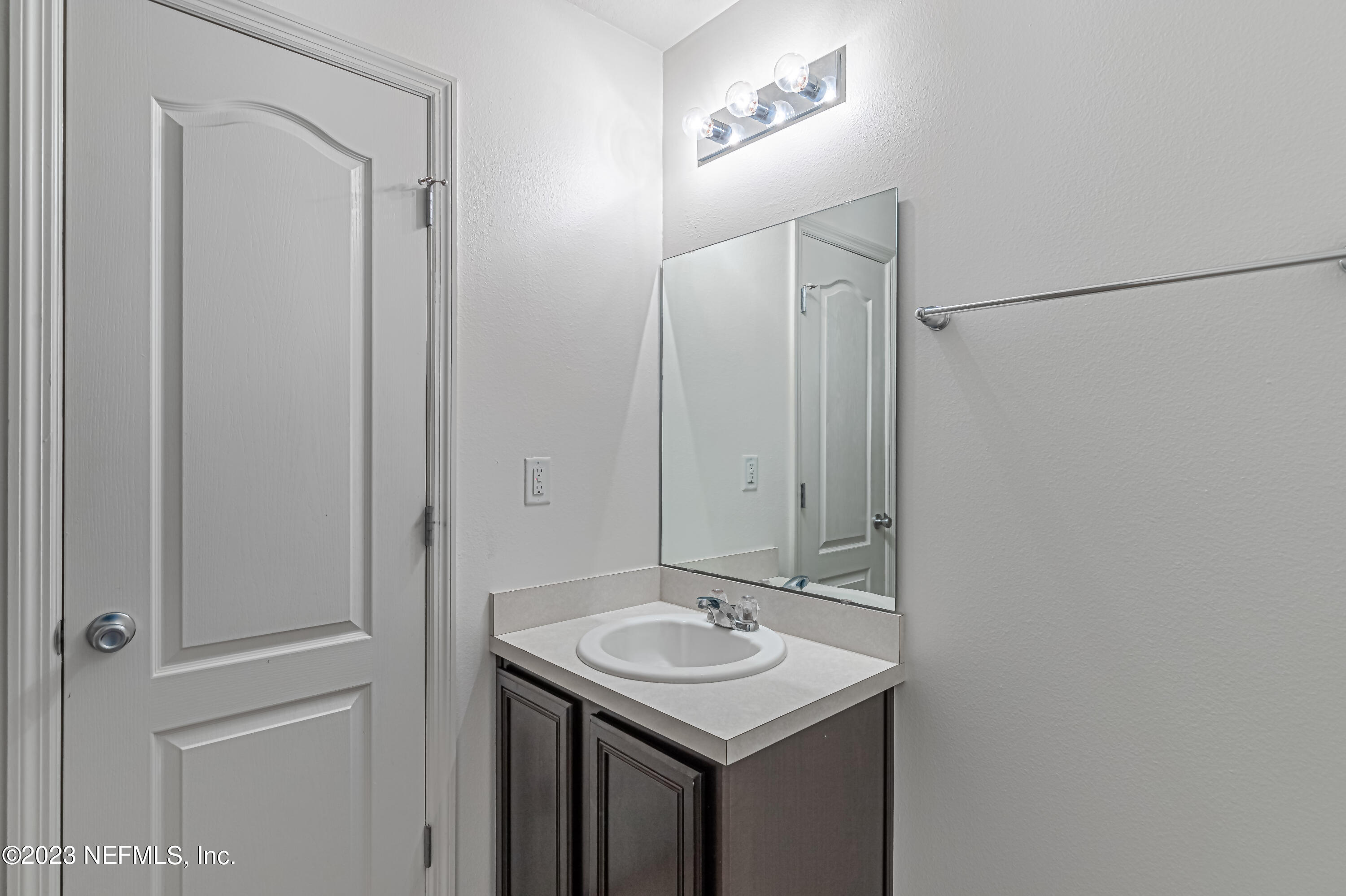 6018 BARTRAM VILLAGE DR