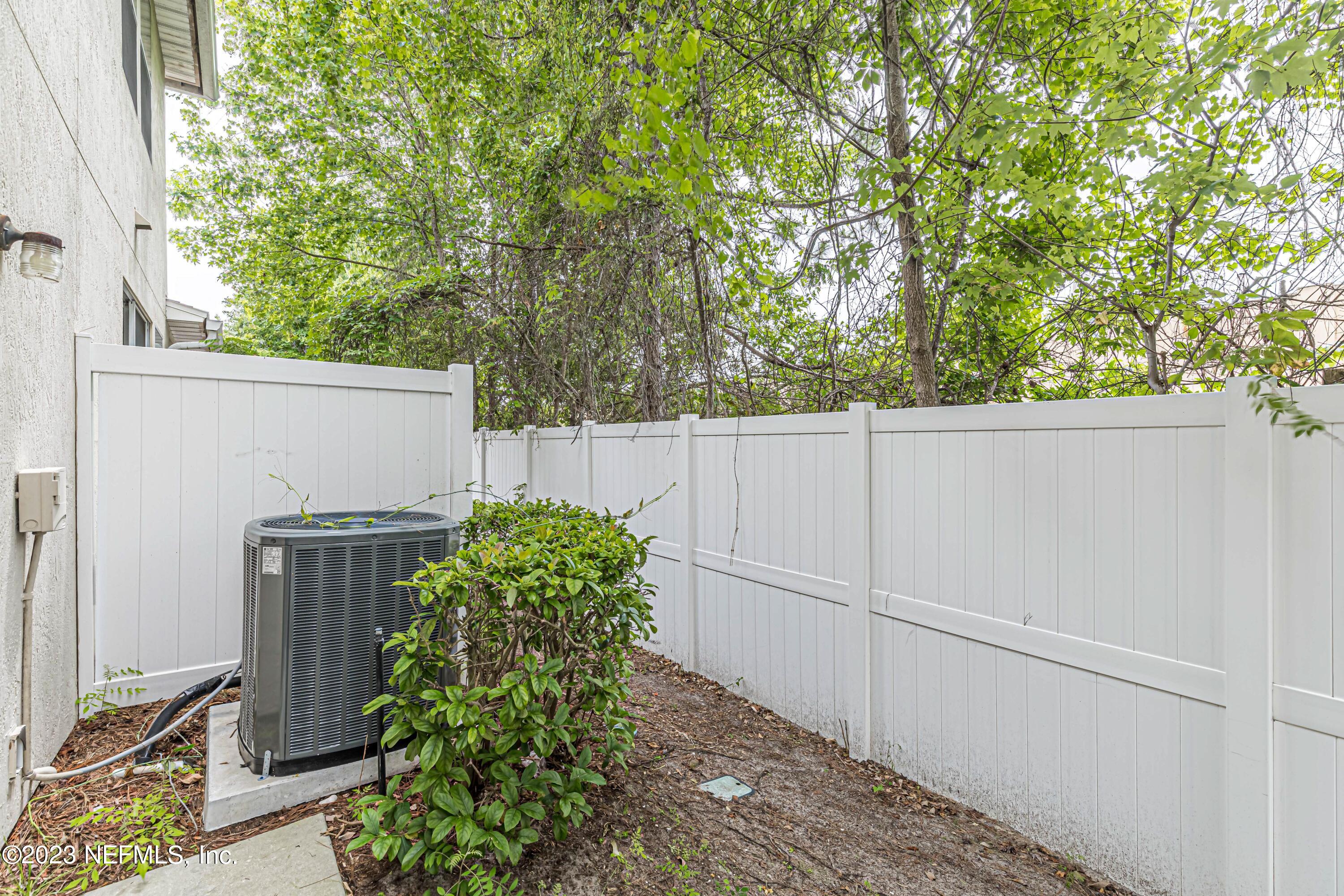 6018 BARTRAM VILLAGE DR