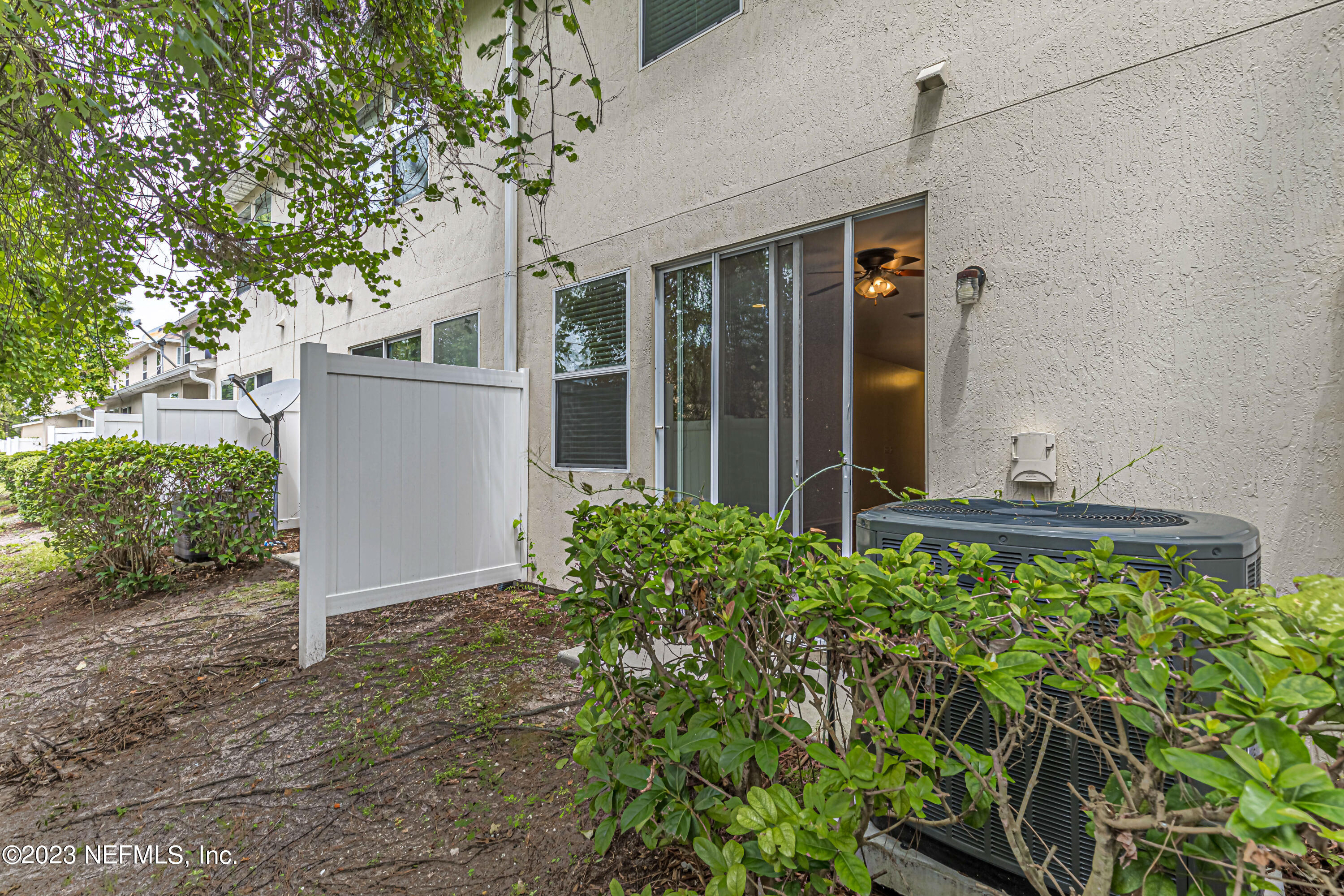 6018 BARTRAM VILLAGE DR