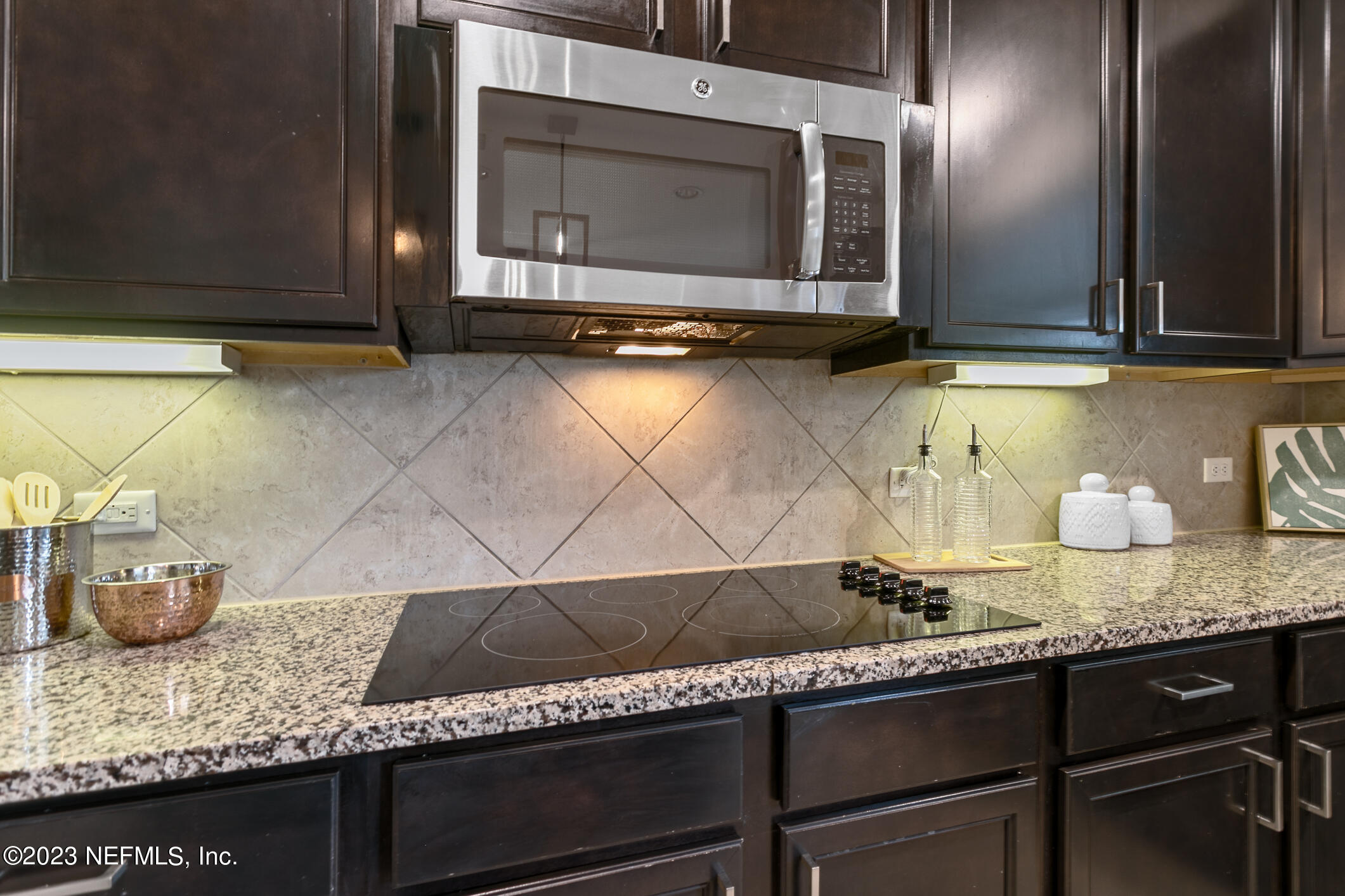 1082 WETLAND RIDGE CIR
