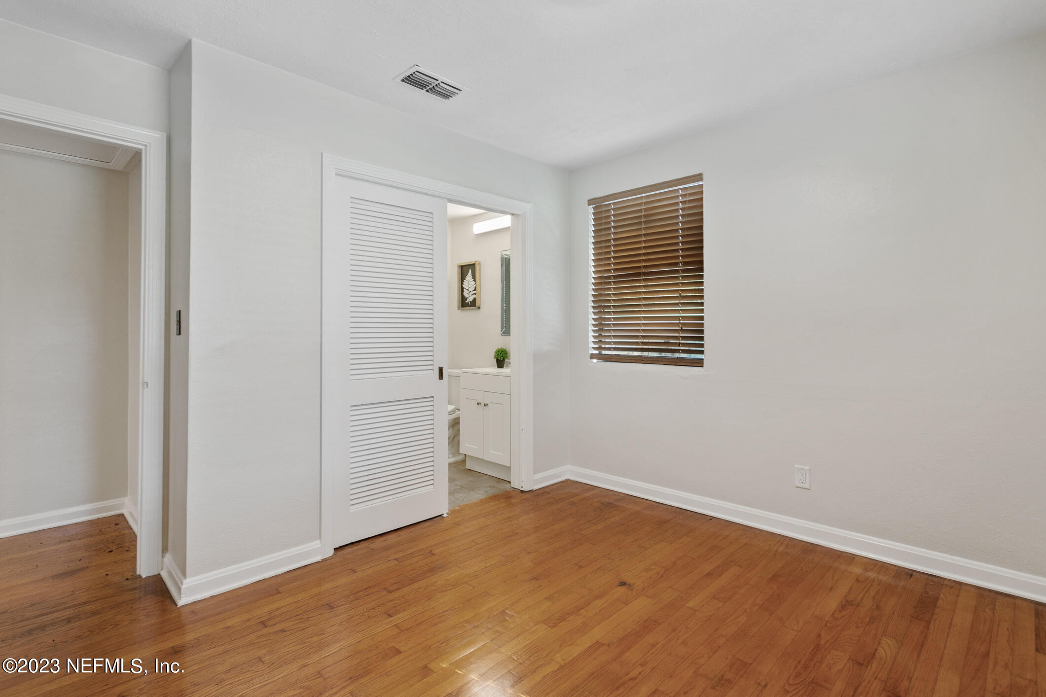 6213 MERCADO DR