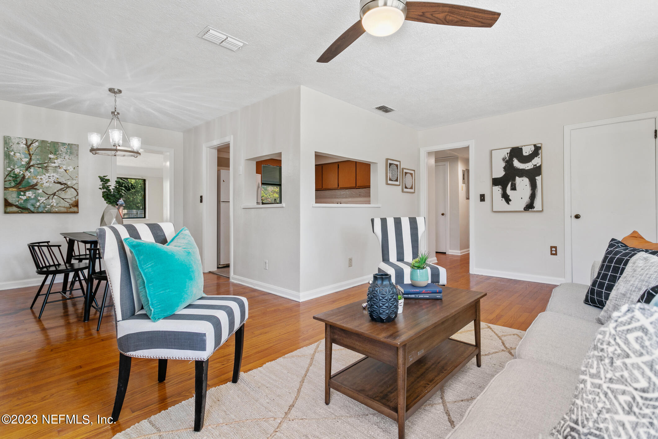 6213 MERCADO DR