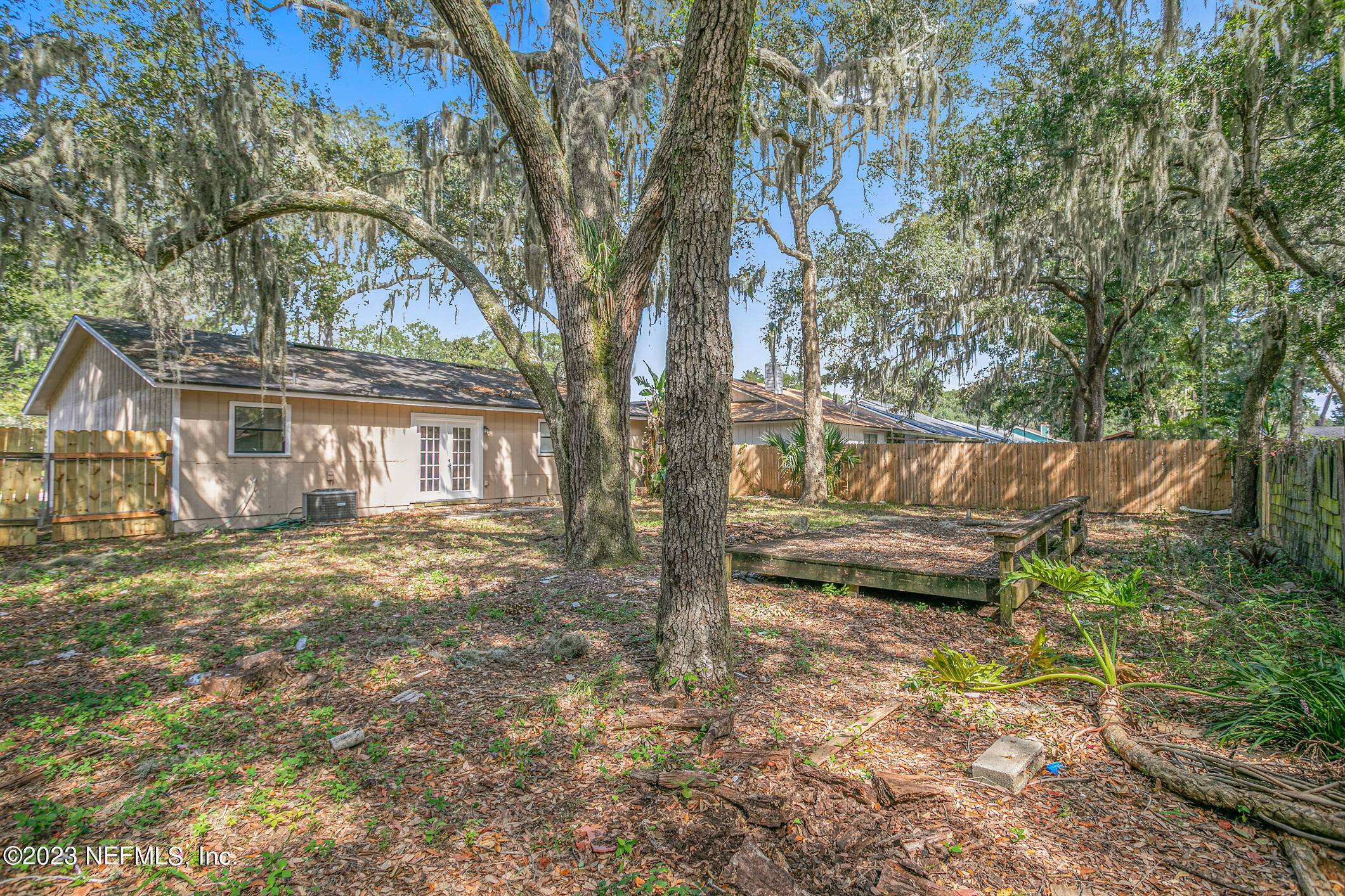 2159 FEATHERWOOD DR E