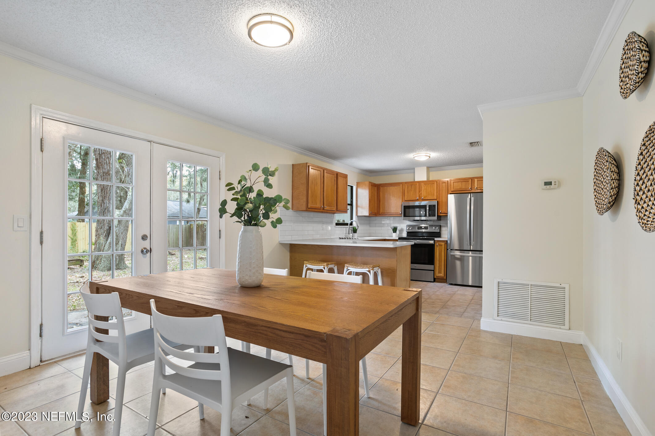 2159 FEATHERWOOD DR E