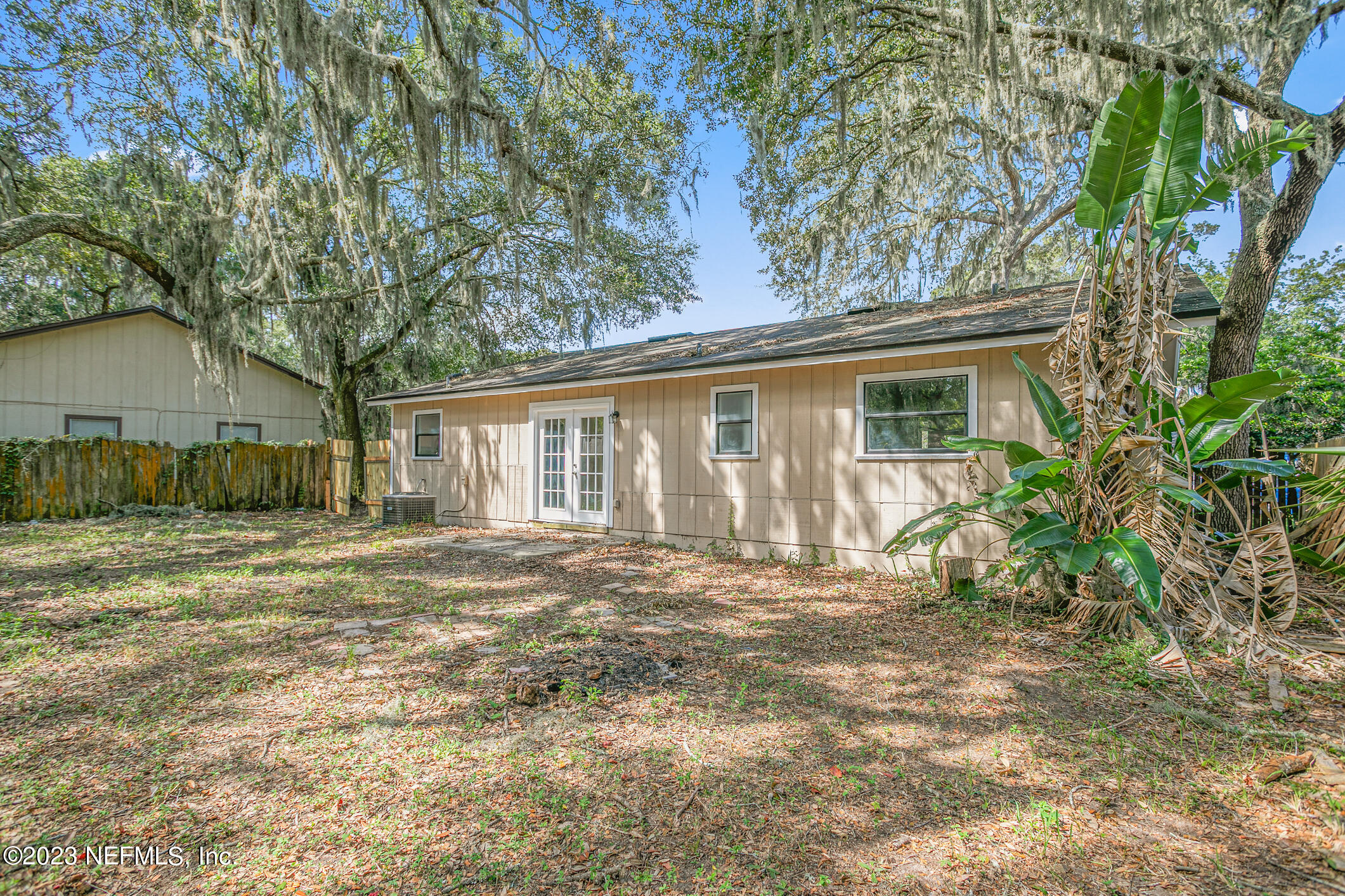 2159 FEATHERWOOD DR E