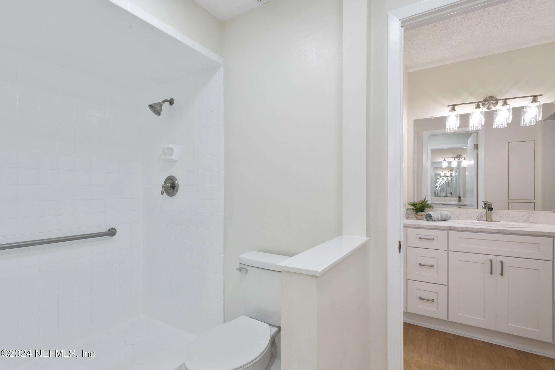 74 BELMONT Boulevard
