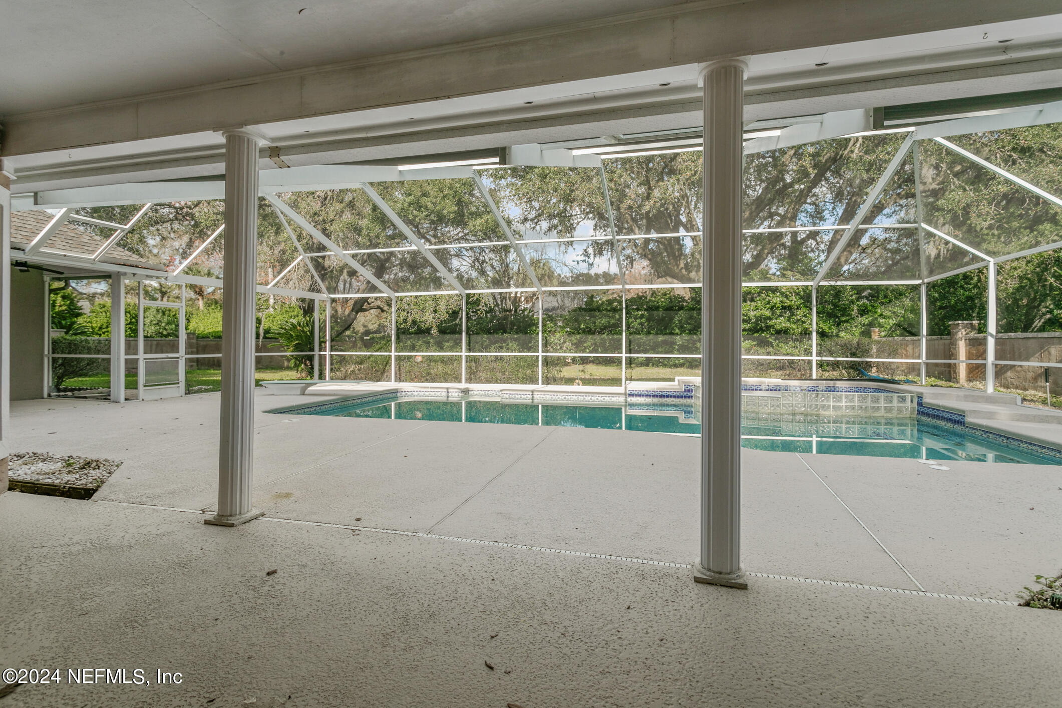 603 THORNWOOD Lane
