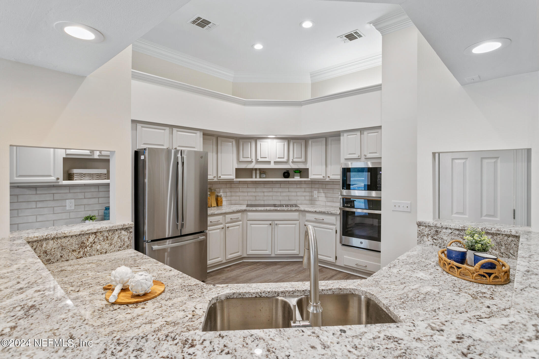 603 THORNWOOD Lane