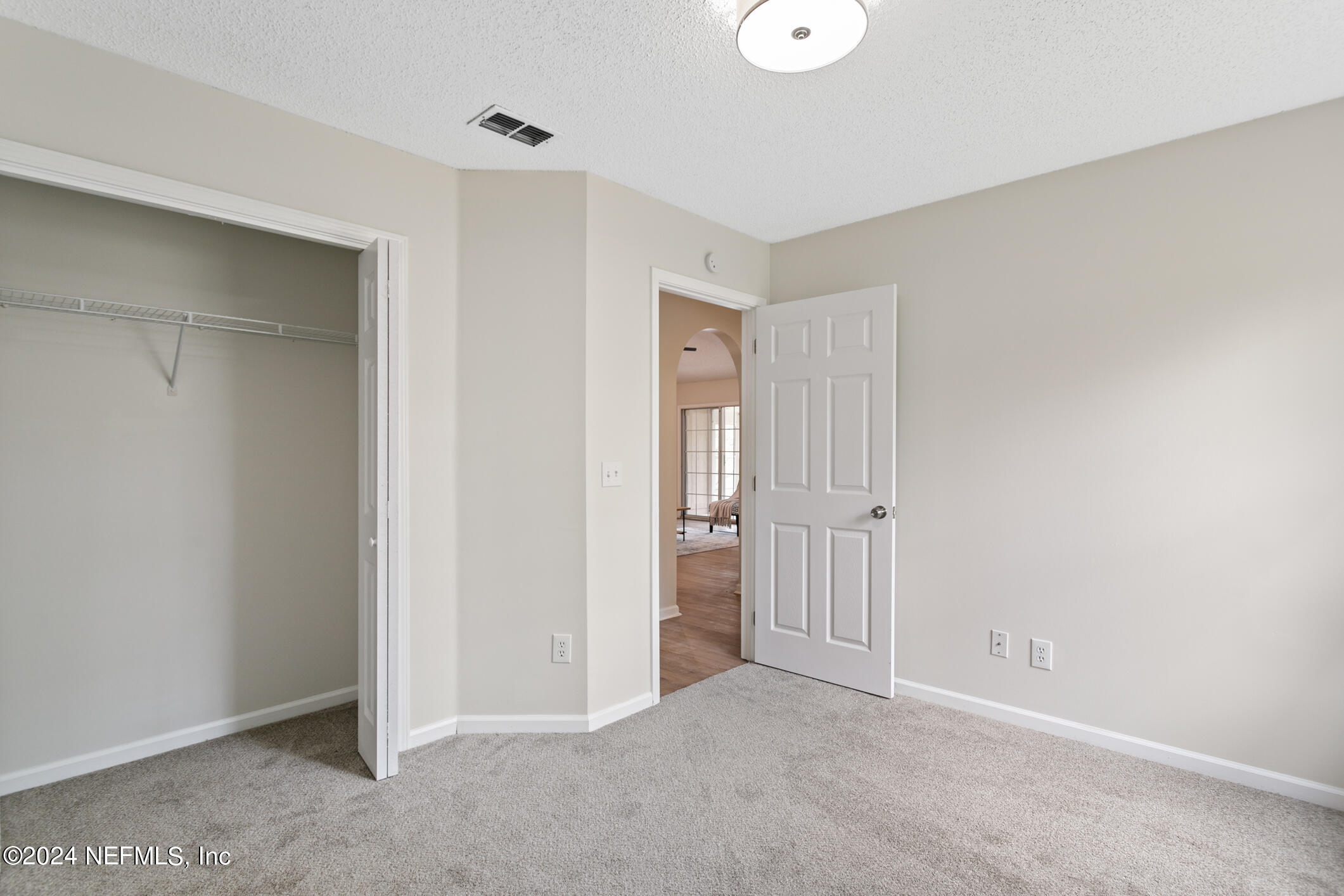 1665 SPRING OAKS Lane